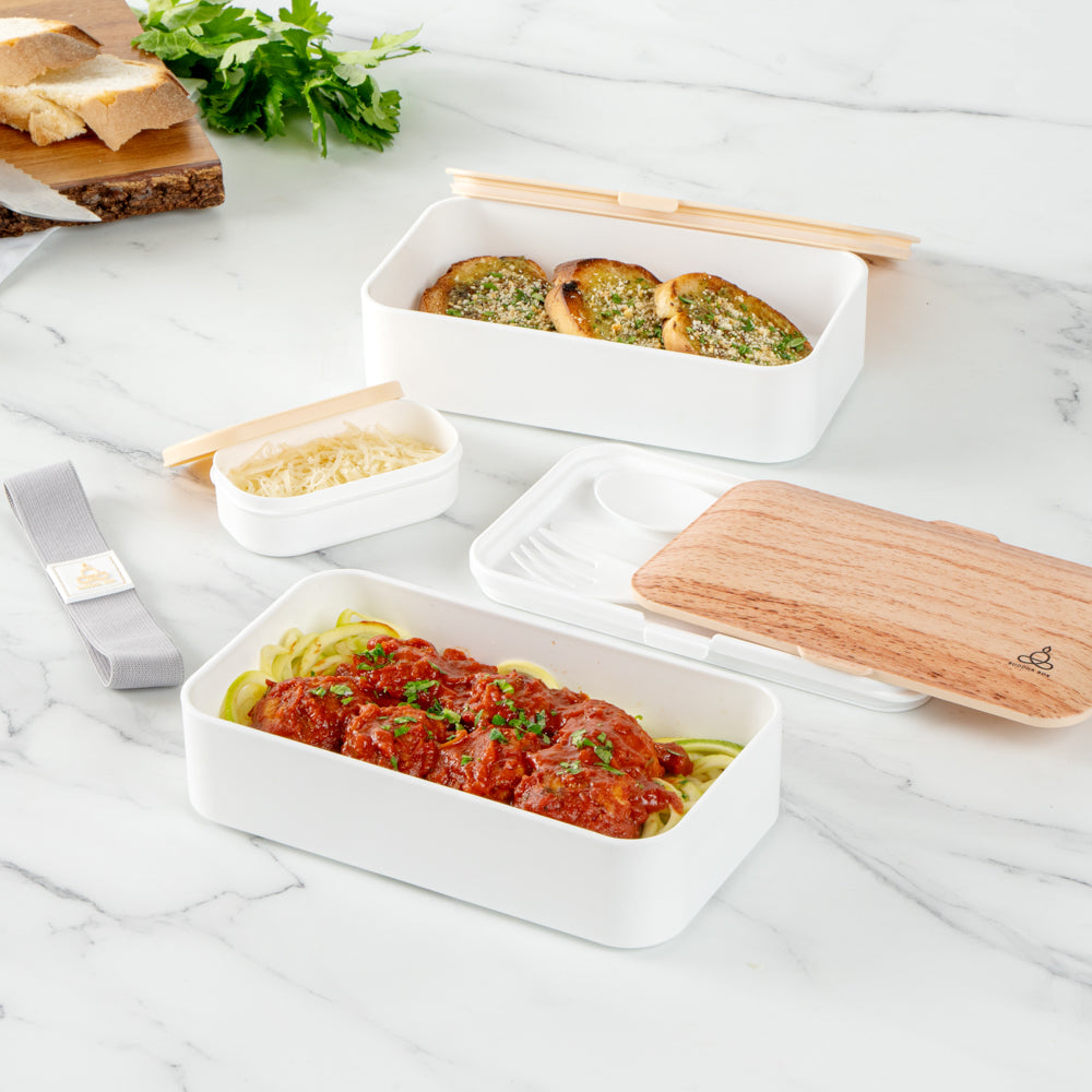 Bento Tek 41 oz Wood Grain & White Buddha Lunch Box with Utensils & Sauce Cup | 7.25