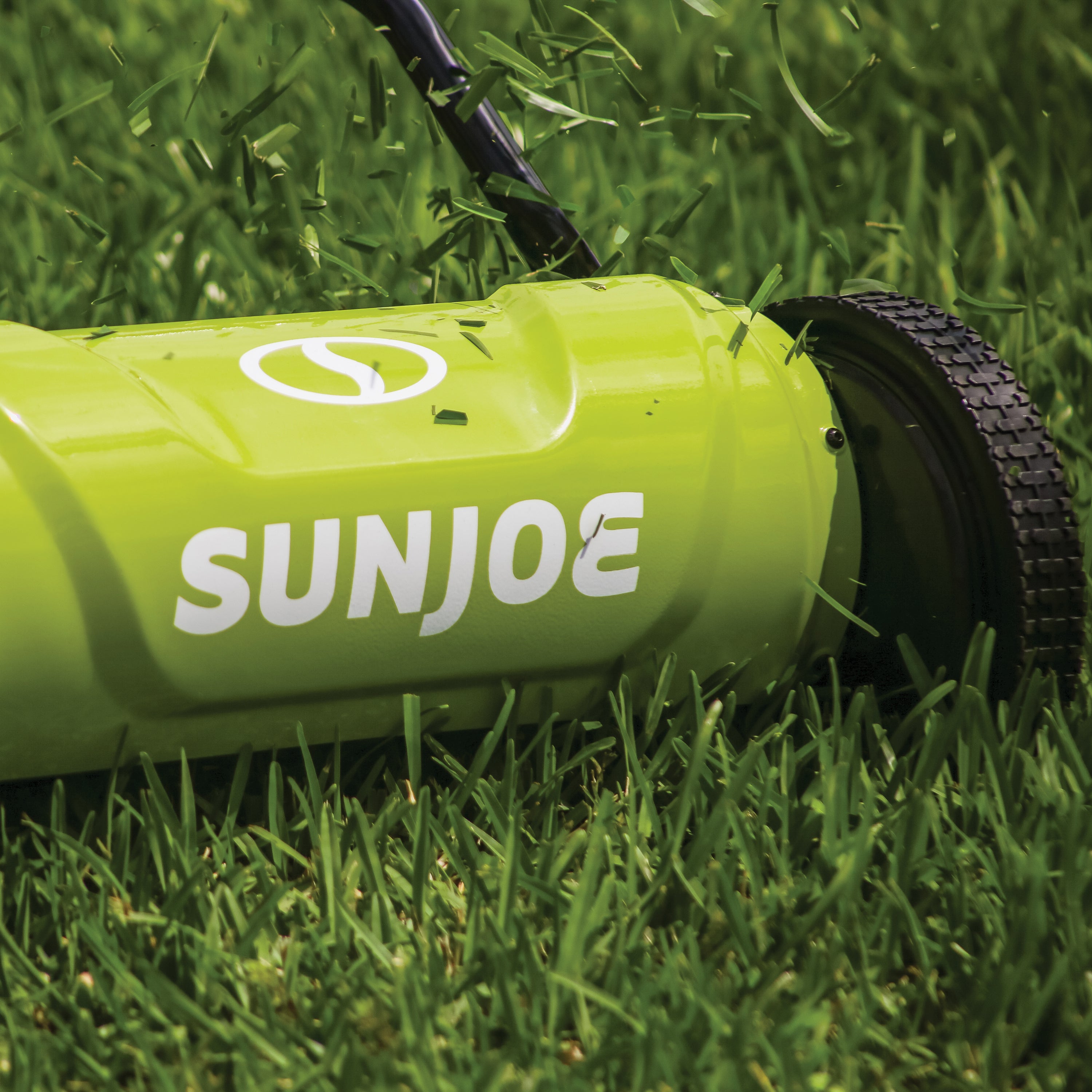 Sun Joe MJ1800M 18-Inch Silent Push Reel Lawn Mower with 5-Position Cutting Height & Quad Wheels - Perfect for Small to Medium Yards, Eco-Friendly Grass Cutting
