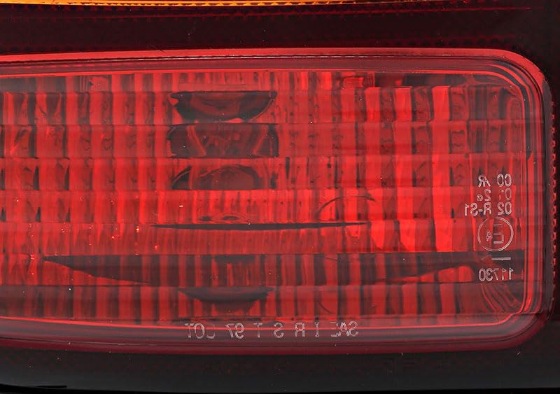Toyota RAV4 Tail Lights Lamps Set (1998-2000) - Left & Right Side Replacement for Improved Night Visibility & Safety - Perfect for Off-Roading, Camping & Daily Commute
