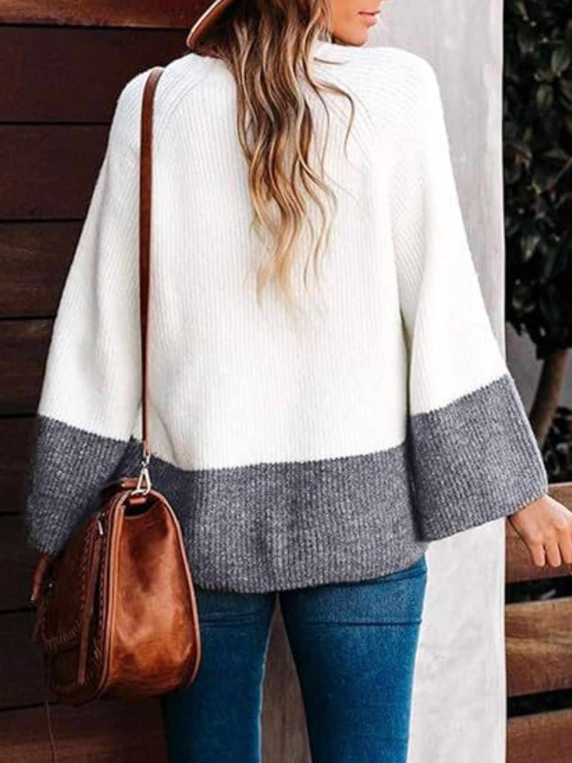 Stylish Contrast Round Neck Long Sleeve Sweater for Women - Cozy Winter Pullover for Casual Outfits & Office Wear