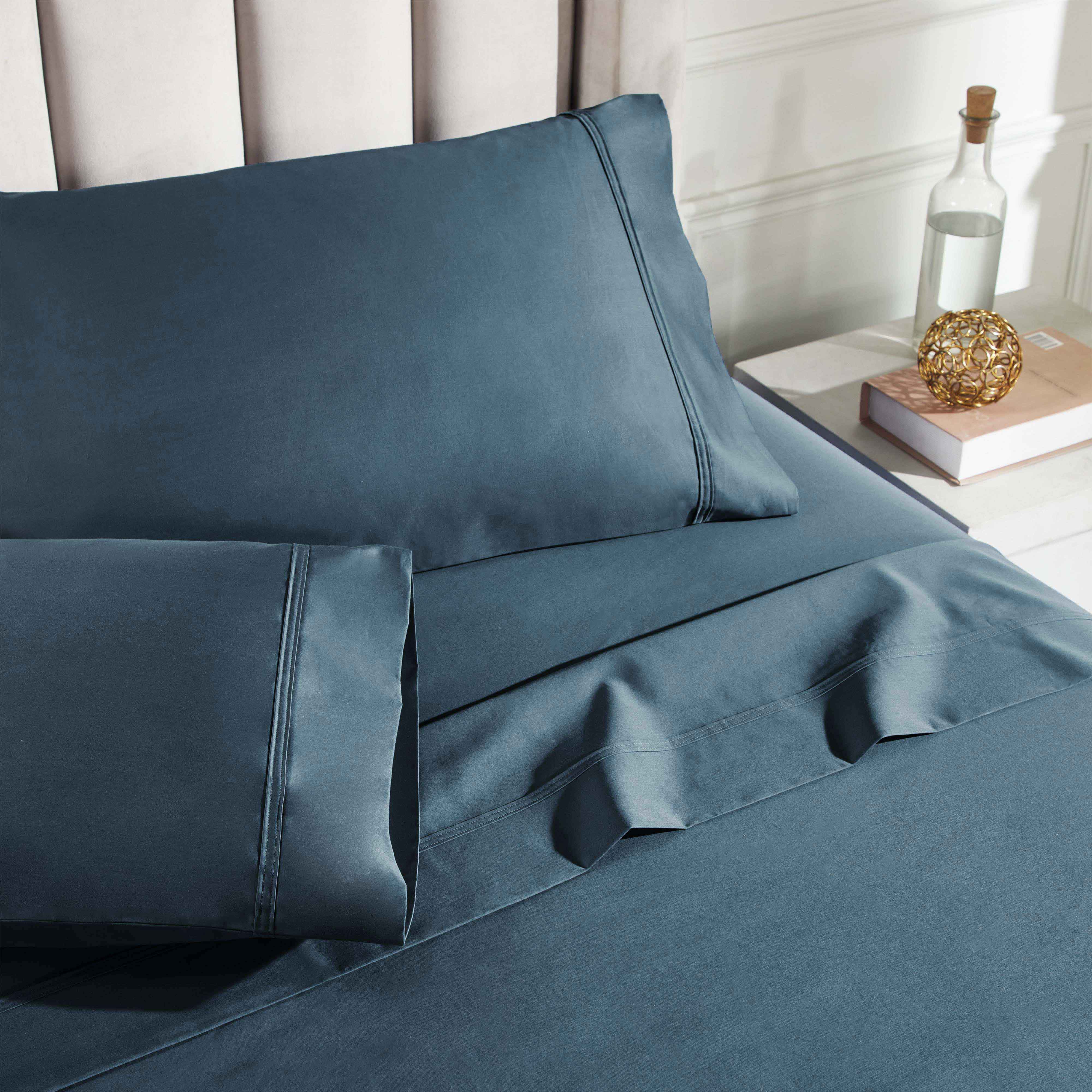 Premium 850 Thread Count 100% Cotton Solid Color Bed Sheet Set - Ultra Soft & Breathable for Comfortable Sleep - Perfect for Master Bedroom, Guest Room & Luxury Hotels