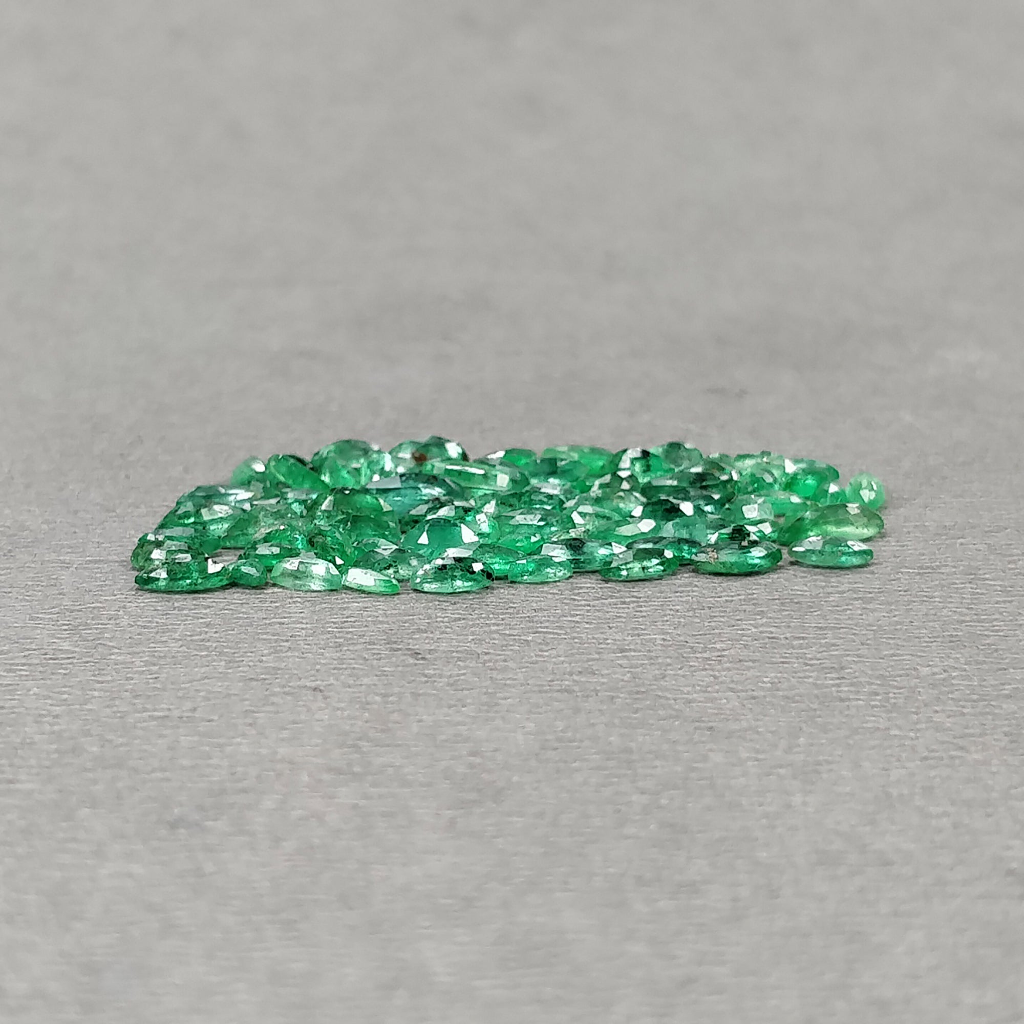 Natural Untreated Green Emerald Gemstone - 6.40cts Marquise Cut (7x3.5mm) - 77pcs for Jewelry Making, Engagement Rings & DIY Crafts