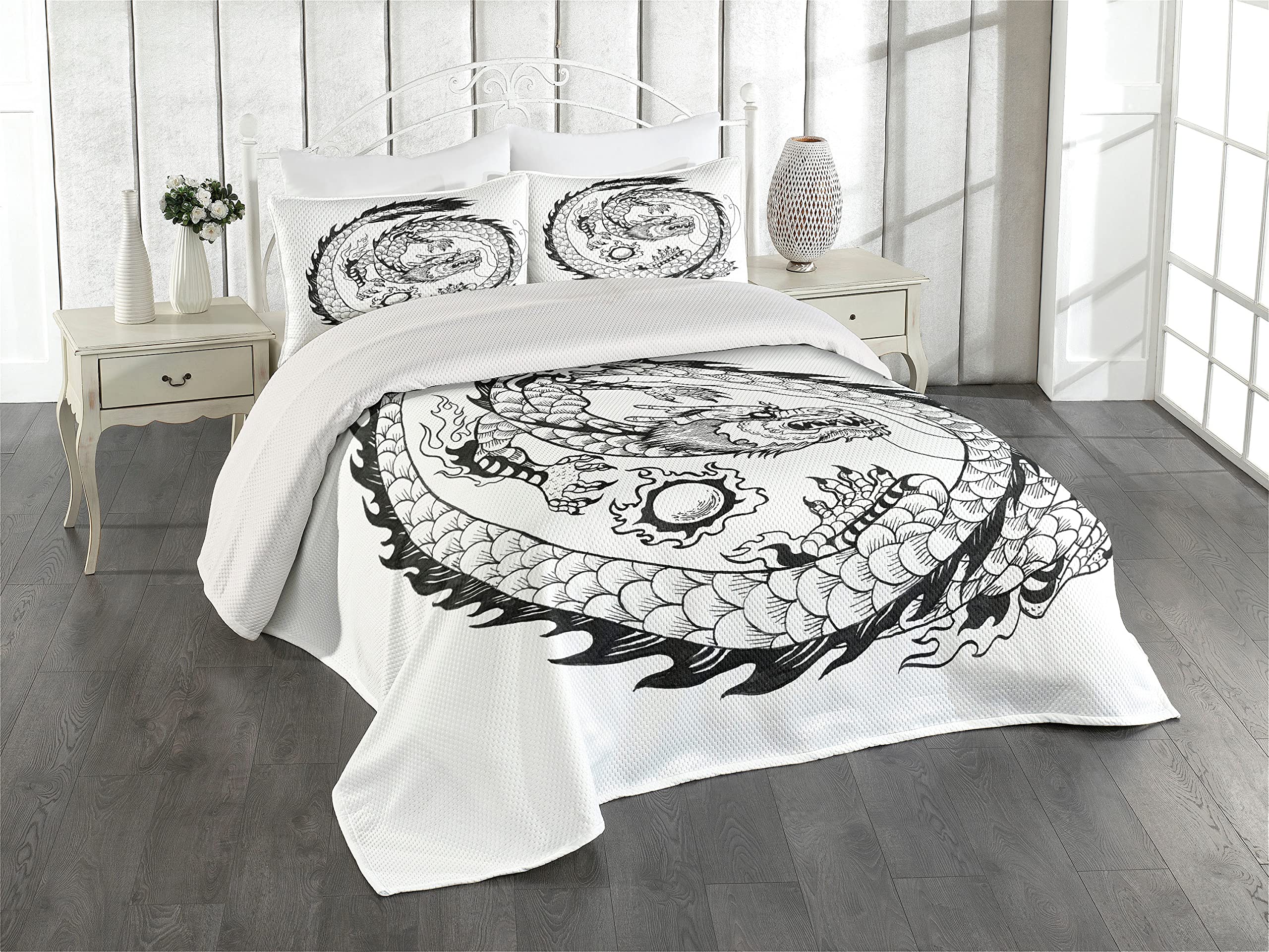 Ambesonne Dragon Quilt Set - Japanese Swirled Dragon Folk Art Bedspread with 2 Pillow Shams, King Size Black & White Bedding | Traditional Asian Home Decor for Master Bedroom & Guest Room