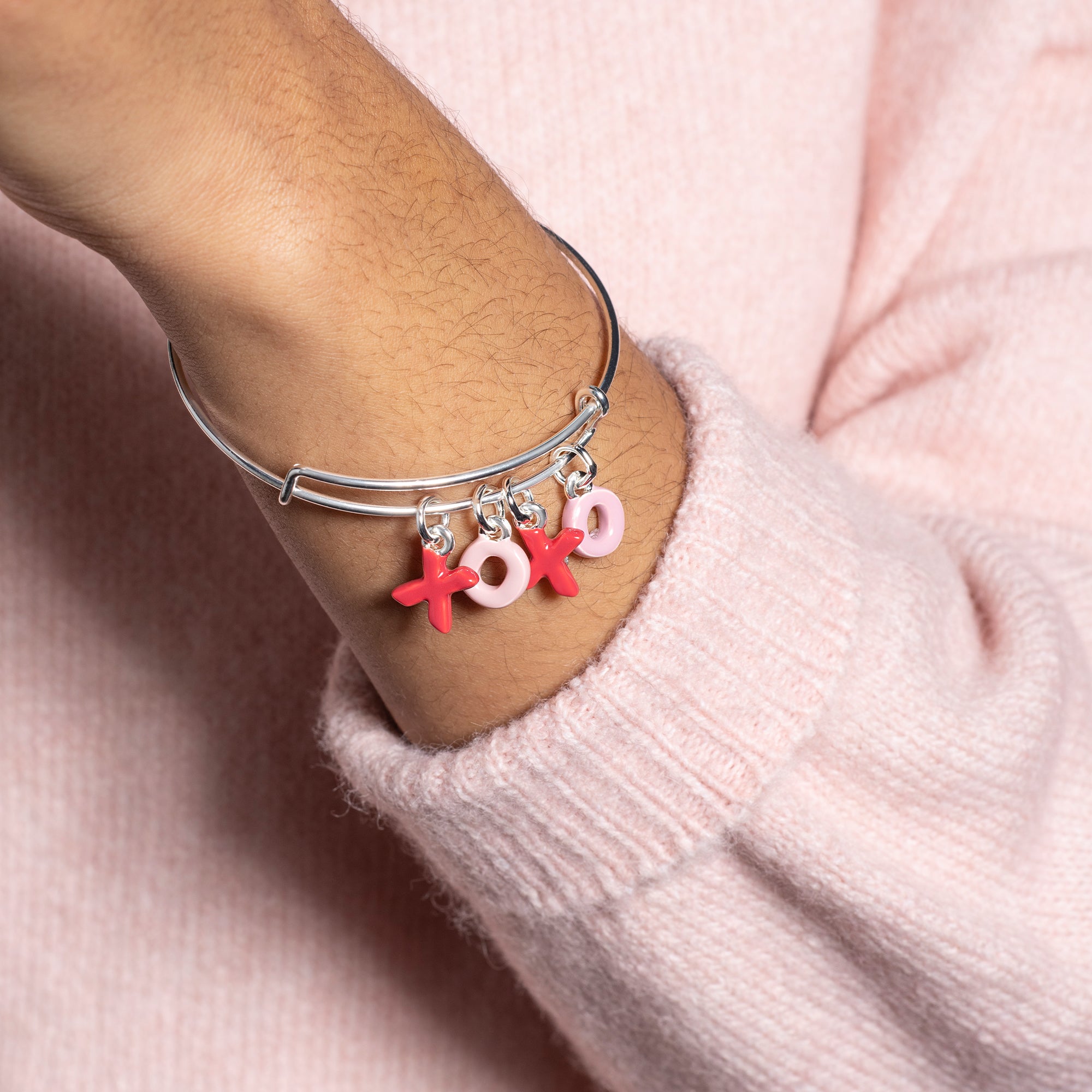 Stylish XOXO Charm Bangle Bracelet for Women - Trendy Love & Friendship Jewelry Gift for Valentines Day, Anniversary or Everyday Wear