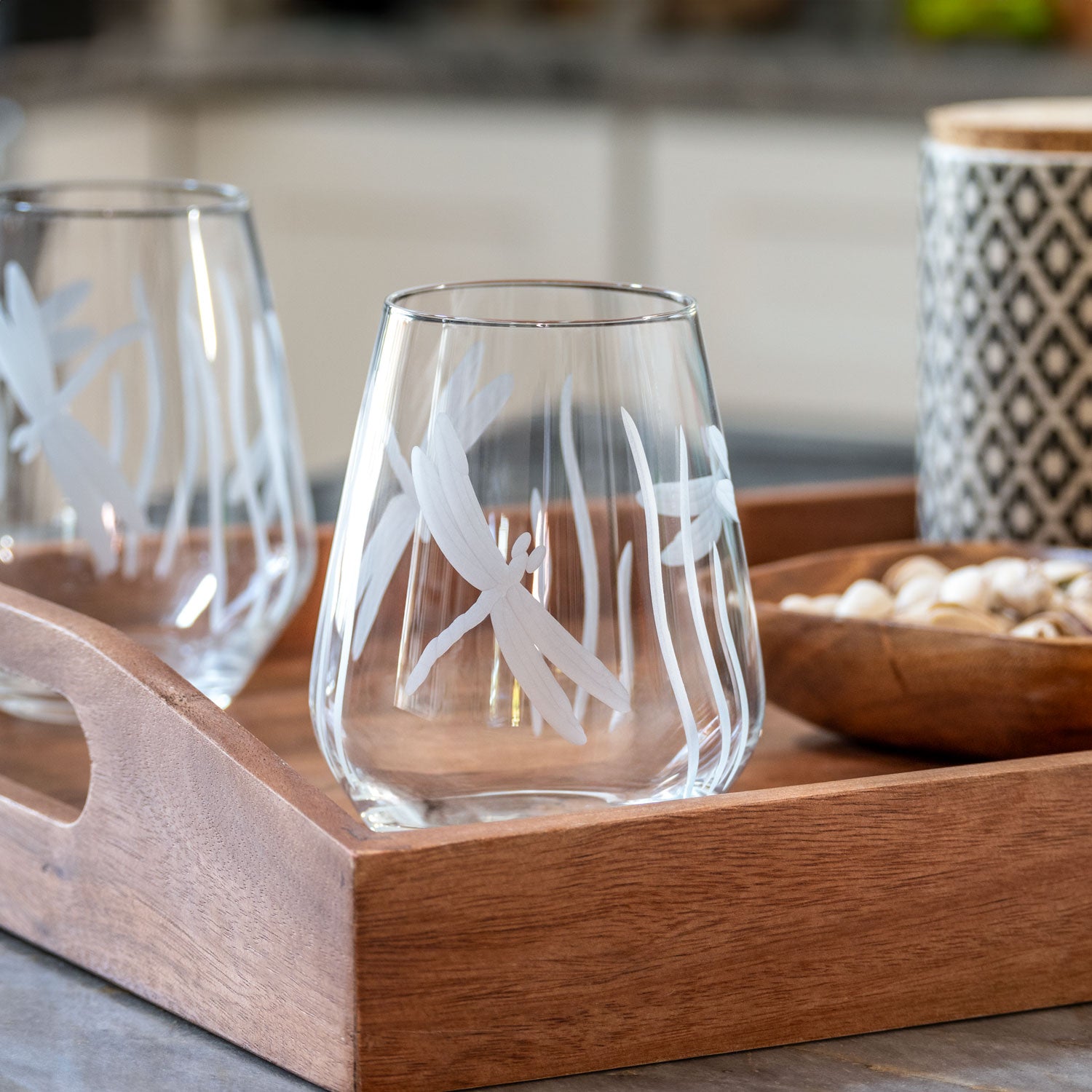 Stylish Dragonfly Glass Set of 4 - Elegant Drinking Glasses for Cocktails, Juice & Iced Tea - Perfect for Dinner Parties, Home Bar & Gift Giving