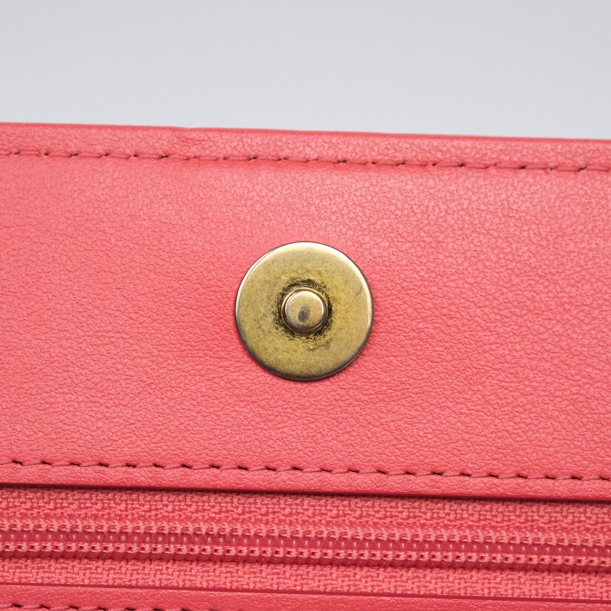 Chanel Boy Wallet on Chain WOC Quilted Dark Pink Caviar Leather with Aged Gold Hardware - Perfect for Evening Events & Luxury Fashion Accessories