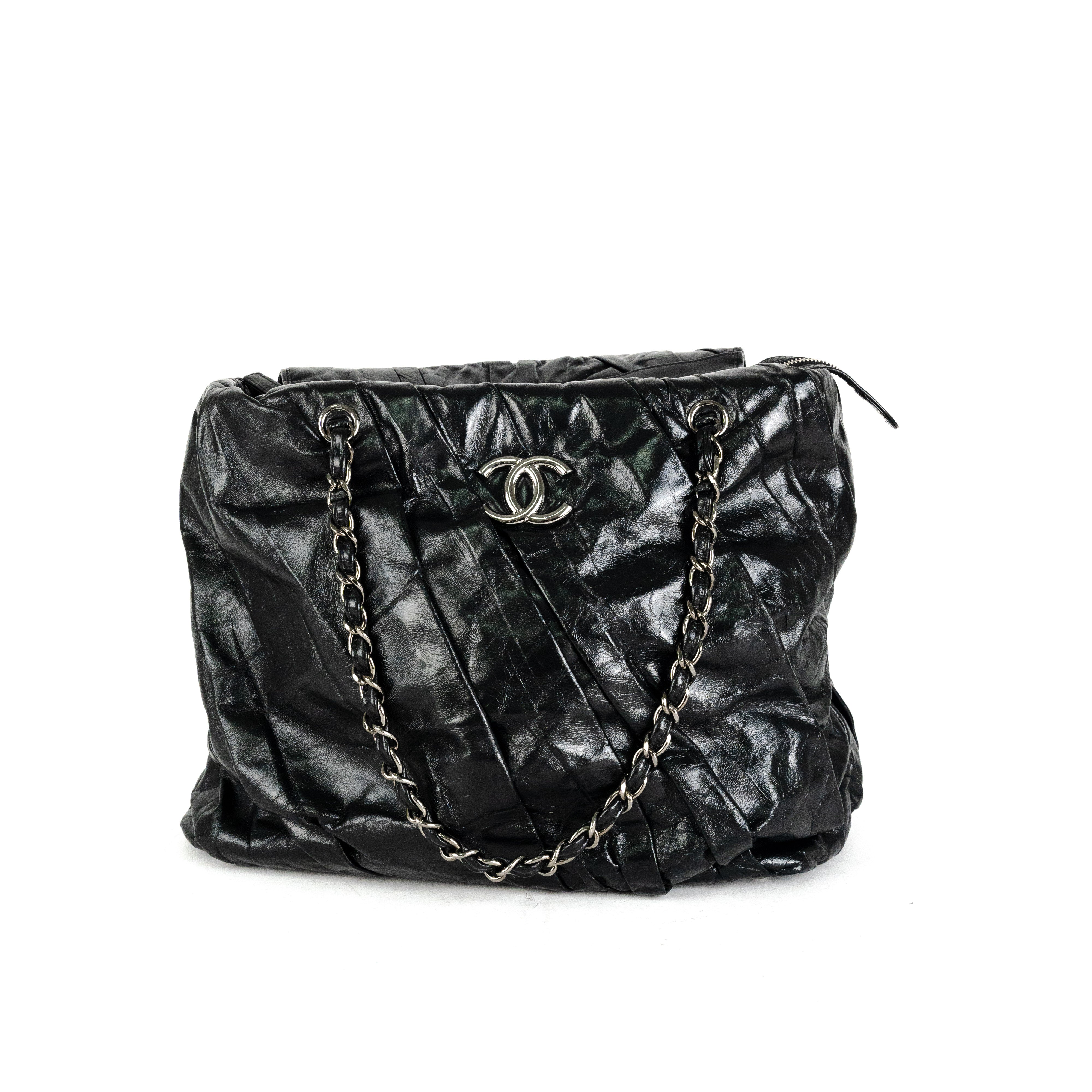 Chanel Black Leather Tote Bag for Women - Luxury Designer Handbag for Work, Travel & Everyday Use