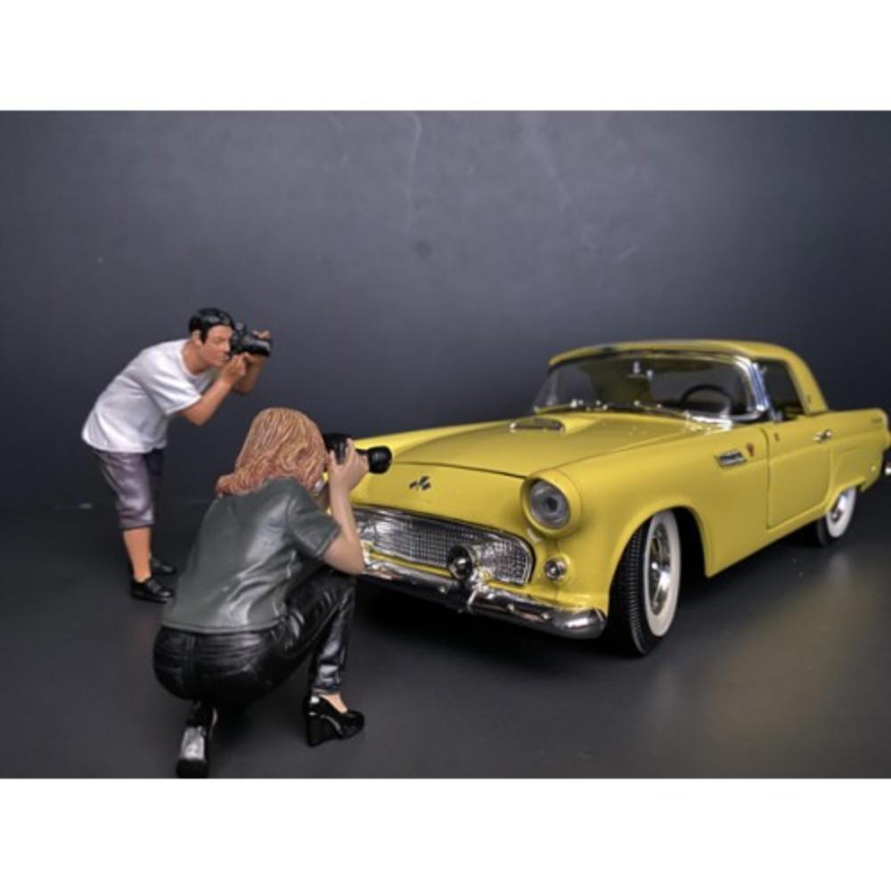1/18 Scale Diecast Car Model Figurine Set - 8 Piece Weekend Car Show Collection for Display & Diorama Scenes