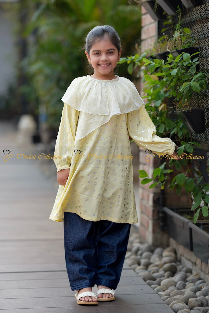 Daisy Top for Women - Floral Print Summer Blouse, Casual Short Sleeve Shirt, Perfect for Beach, Vacation & Everyday Wear