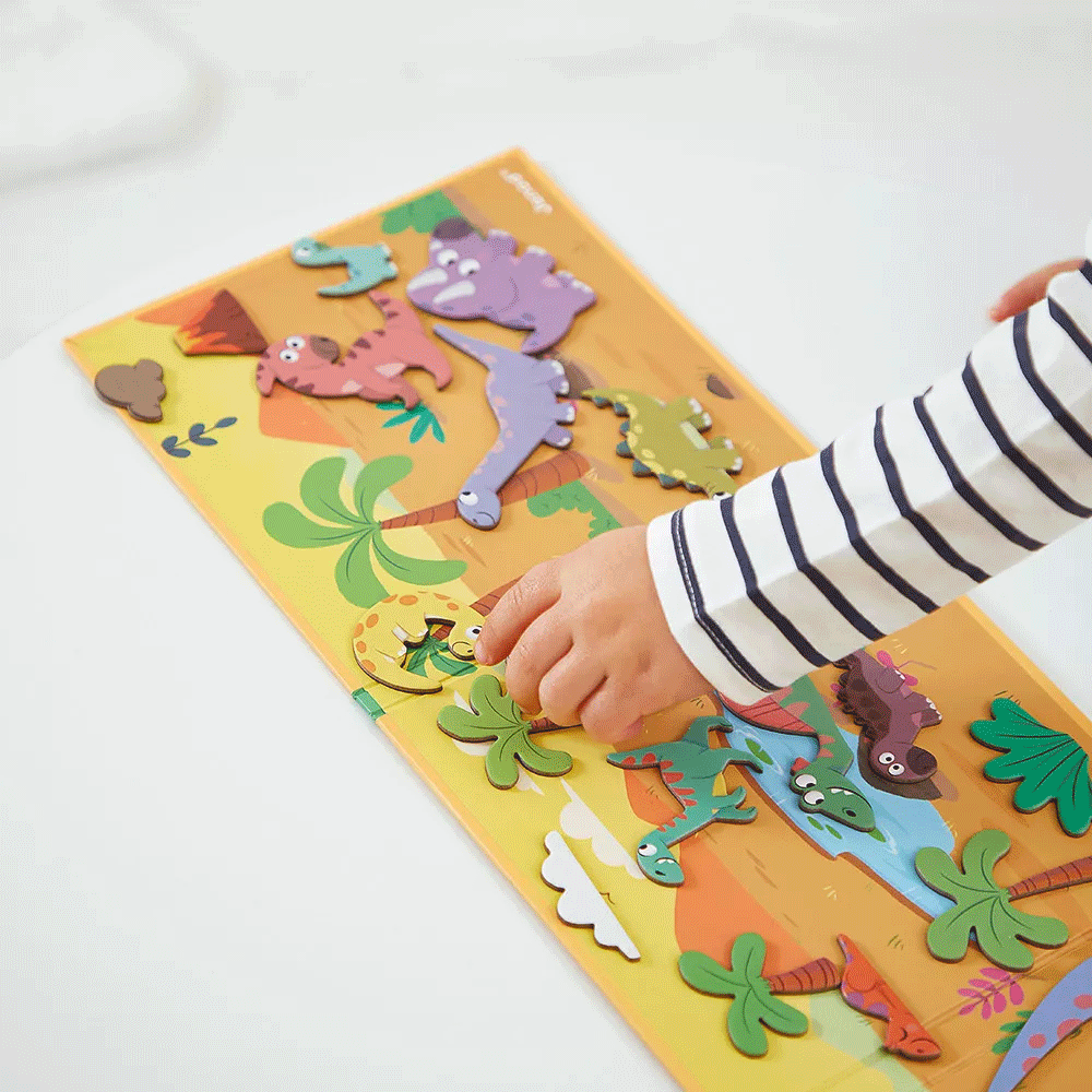 Janod Magnetic Dinosaurs Story Set - Interactive Magnetic Toy for Kids, Educational Dinosaur Playset for Creative Storytelling | Perfect for Preschool Learning & Bedtime Play