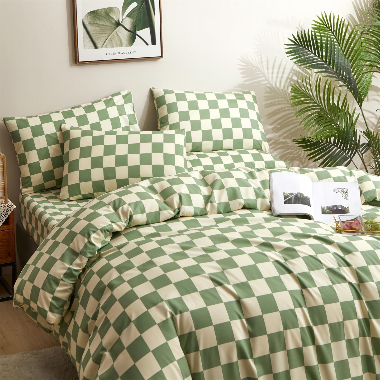 CLOTHKNOW Green White Plaid California King Comforter Set - 3 Piece Grid Bedding Set with 2 Pillowcases | Soft Checkered Duvet Cover for Master Bedroom, Guest Room & Dorm Decor