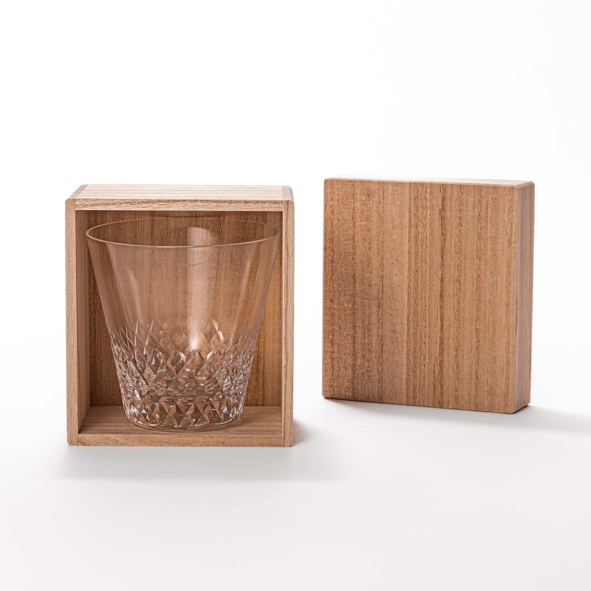Vintage Style Rocks Glasses - Set of 4 Old Fashioned Whiskey Glasses for Bourbon, Scotch & Cocktails - Perfect for Home Bar, Gifts & Entertaining