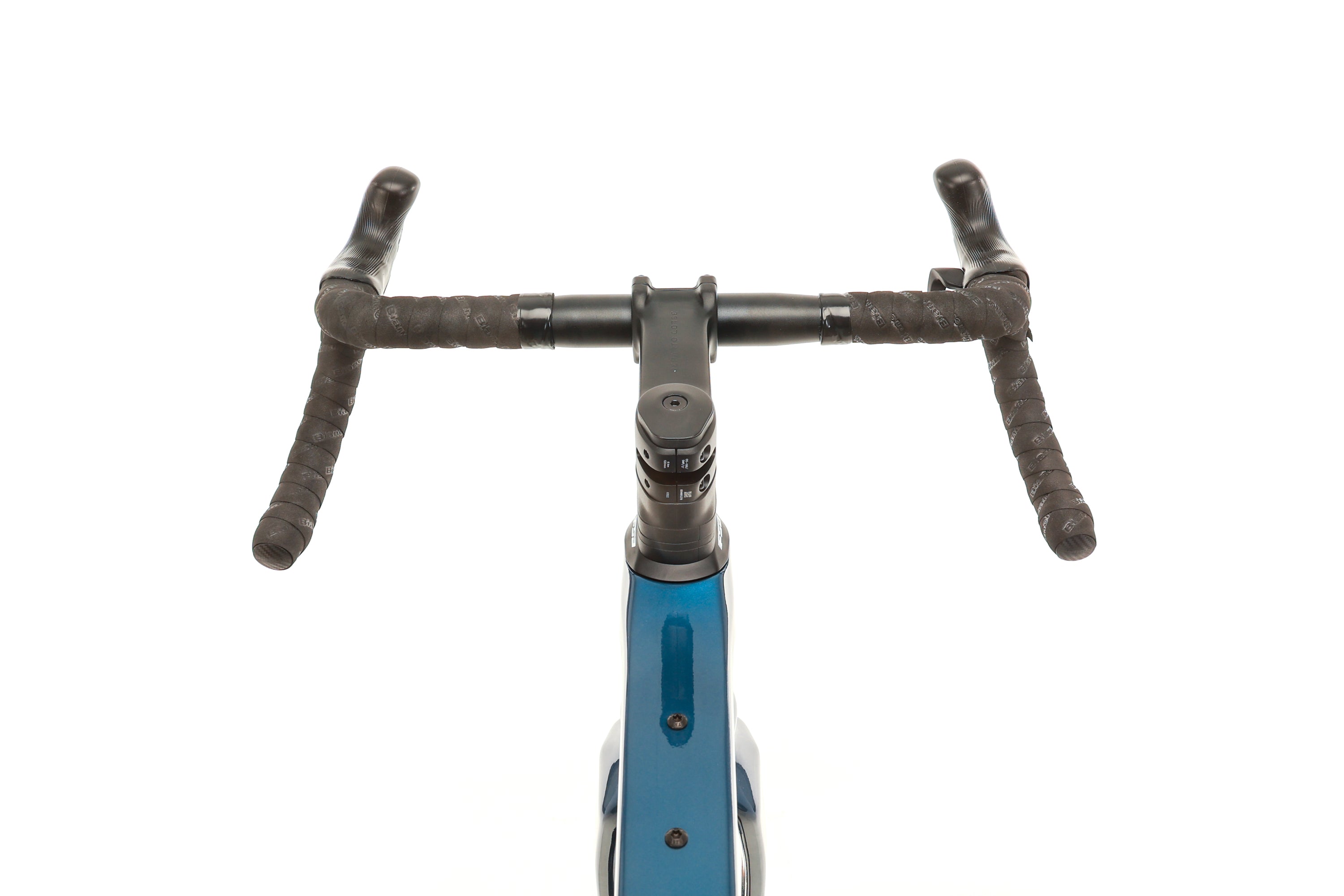 Bianchi Arcadex Ekar Gravel Bike 2023 - Large Size | Lightweight Carbon Frame, 1x13 Speed | Perfect for Adventure Riding, Commuting & Off-Road Trails
