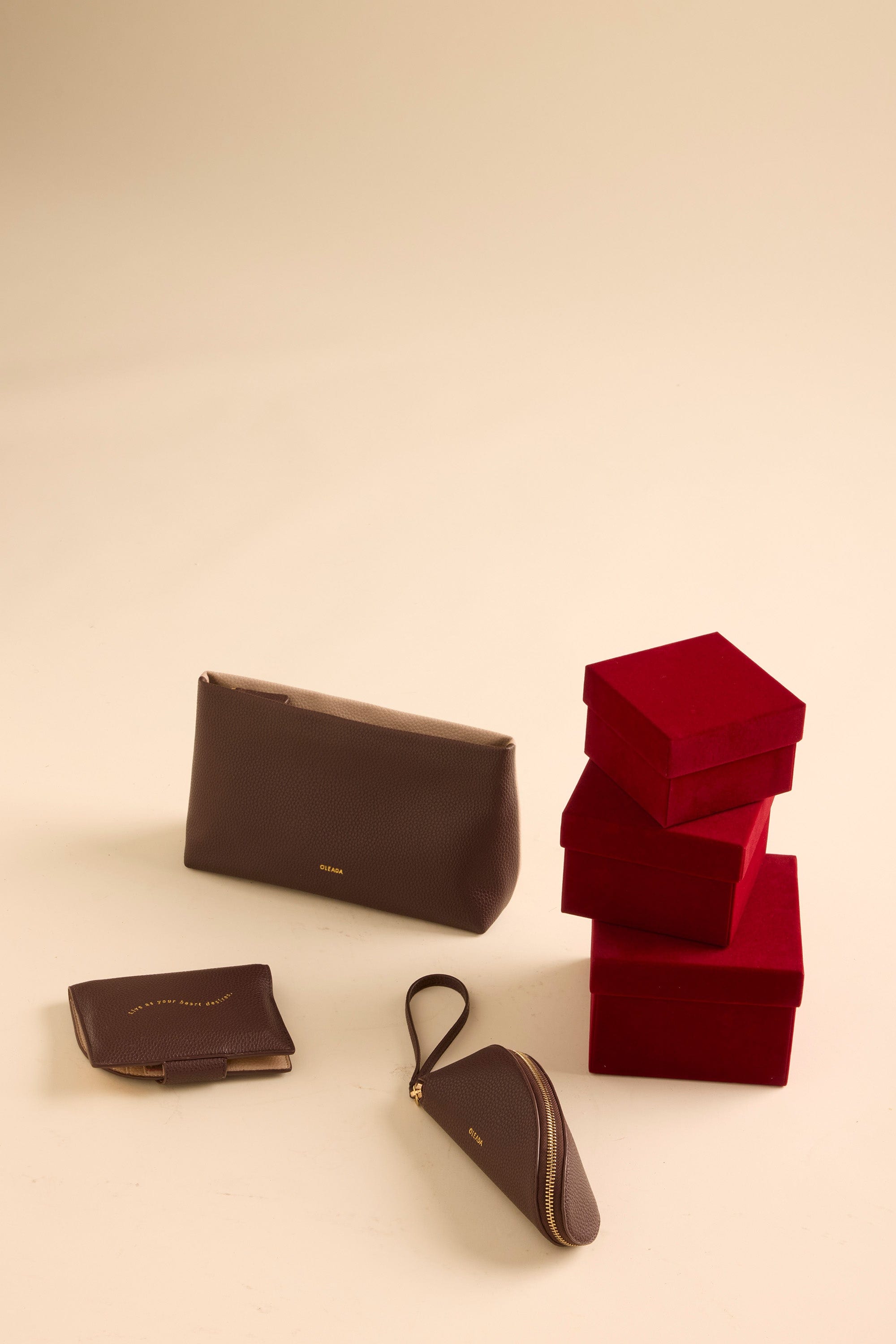 Vegan Leather Wallet Pouch - Small Wavy Case for Cash, Cards & Coins | Stylish Chocolate Brown Crossbody Bag for Women & Men | Perfect for Travel, Shopping & Everyday Use