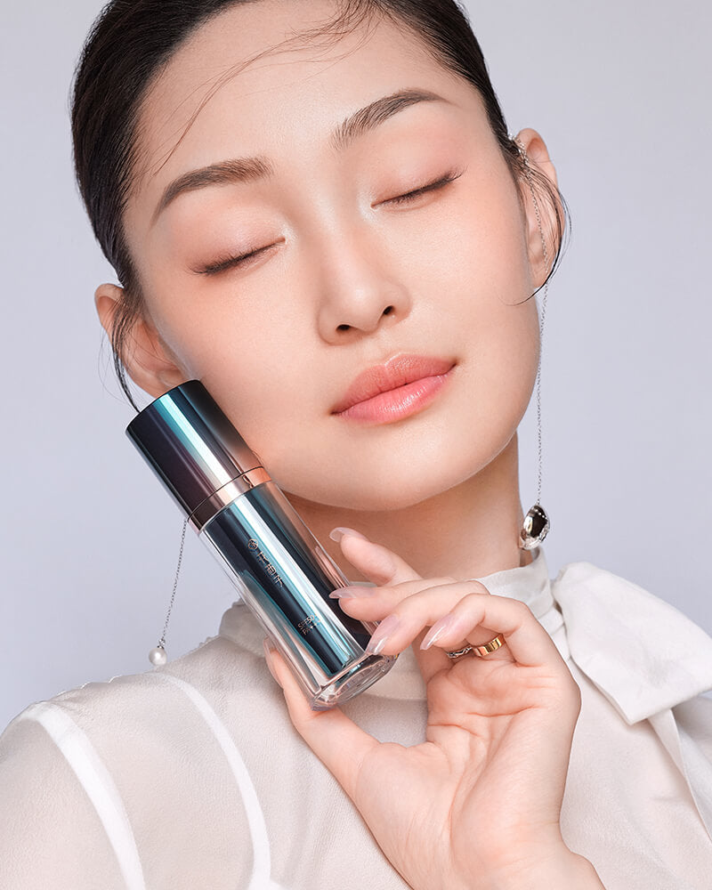 Yurong Light Veil Smooth Sunscreen SPF 50 PA+++ for Face & Body - Oil-Free, Non-Greasy, Broad Spectrum UVA/UVB Protection - Perfect for Daily Use, Outdoor Activities & Beach Days