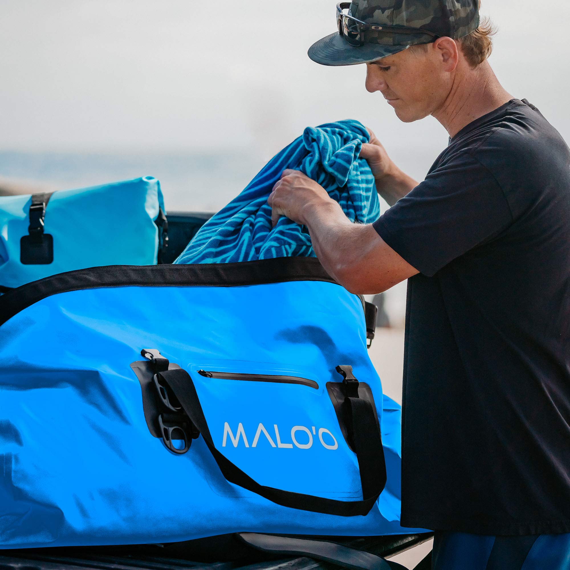 **Malo'o Waterproof Dry Bag Duffel 40L/60L/100L – Roll Top Design for Kayaking, Rafting, Boating, Swimming, Camping, Hiking, Beach & Fishing – Durable with Internal/External Pockets & MOLLE Loops – Keep Gear Dry for Outdoor Adventures**