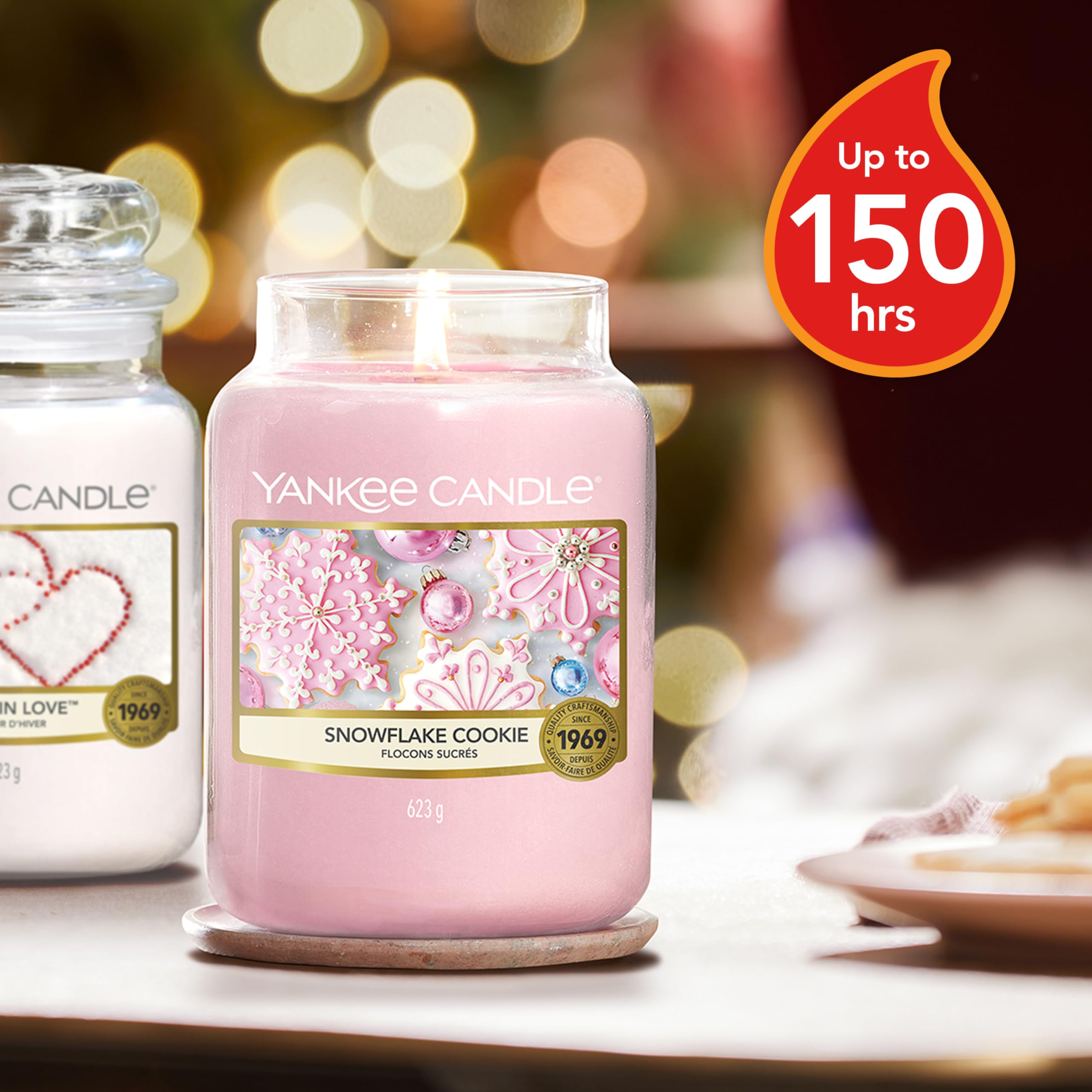 Yankee Candle Scented Candle - Snowflake Cookie Large Jar Candle (150 Hours Burn Time) | Best Christmas Gift for Women, Home Decor & Holiday Aromatherapy