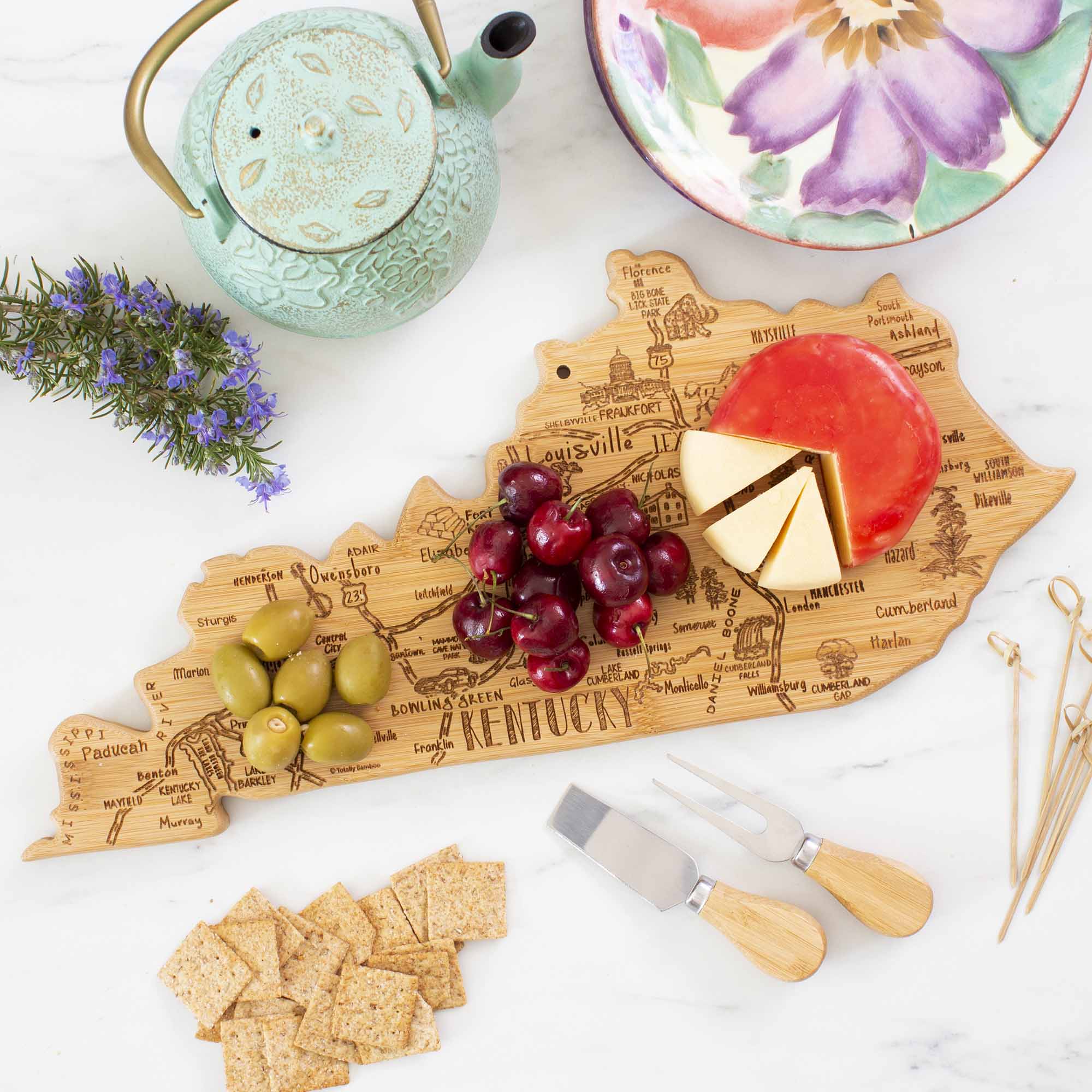 Premium Kentucky-Themed Wooden Cutting Board - 18