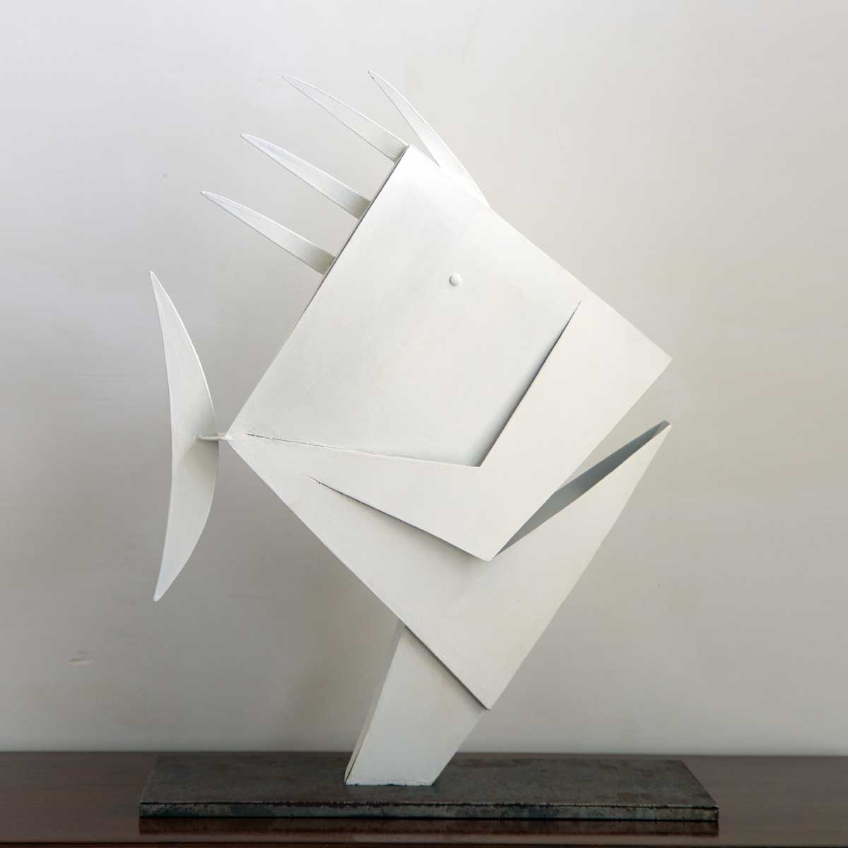Abyssys Fisy Steel Sculpture - Modern Art Decor for Home, Office & Garden | Handcrafted Metal Wall Art & Outdoor Statue