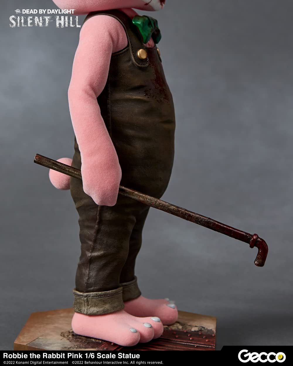 Gecco Silent Hill x Dead by Daylight Robbie Rabbit 1/6 Scale Collectible Statue - Pink Edition | Horror Game Merchandise for Display & Gaming Room Decor