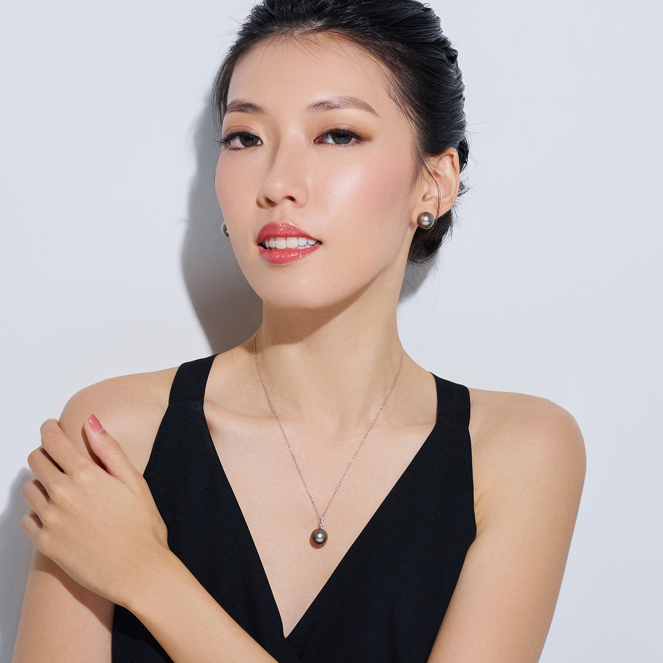 18K Solid Gold Tahitian Pearl Necklace for Women - Genuine Saltwater Cultured Pearl Jewelry - Elegant Gift for Wedding, Anniversary & Special Occasions