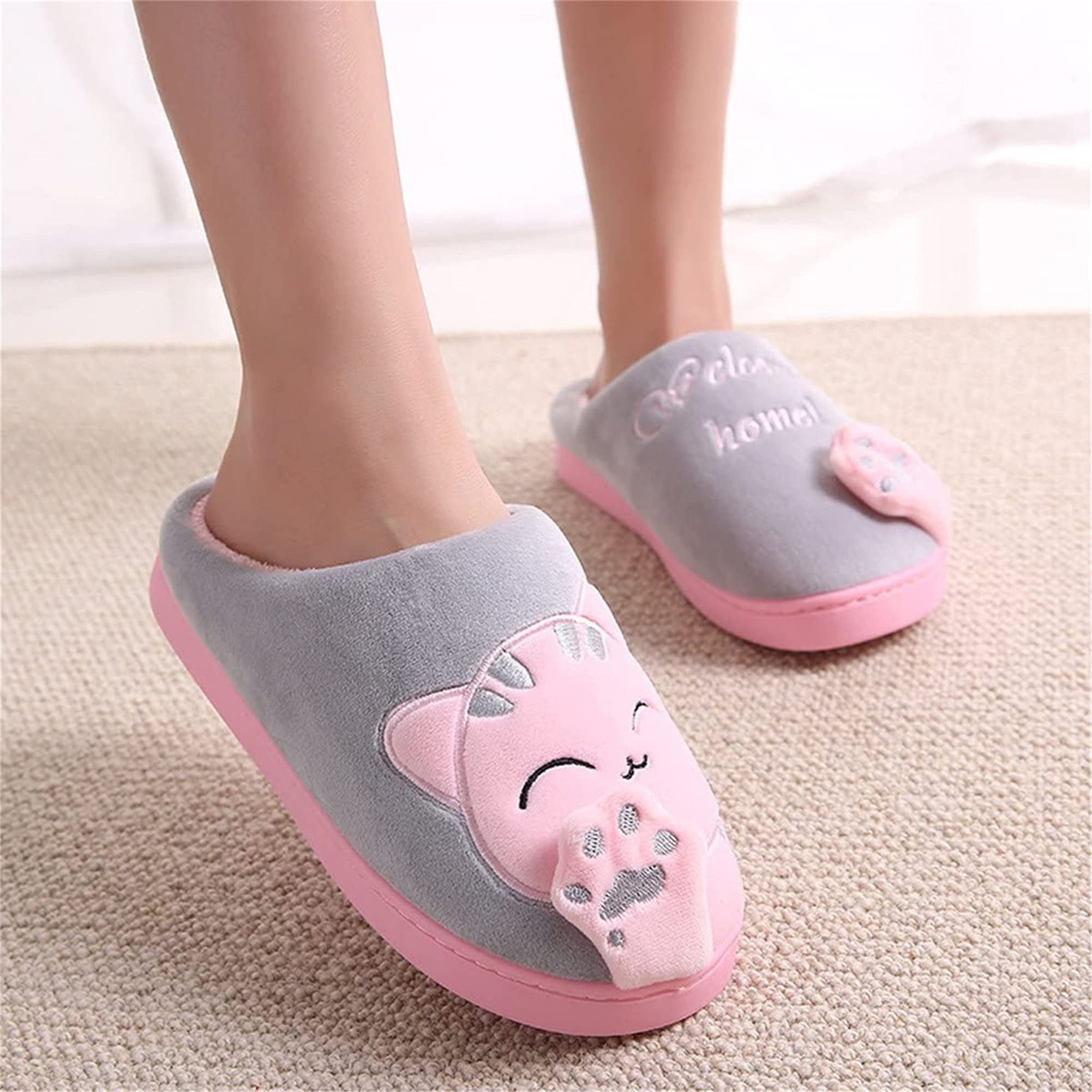 Cute Cartoon Cat Slippers for Women & Men - Plush Winter House Slippers with Soft Comfort & Warmth - Perfect for Indoor Lounging, Cozy Evenings & Cold Weather Wear