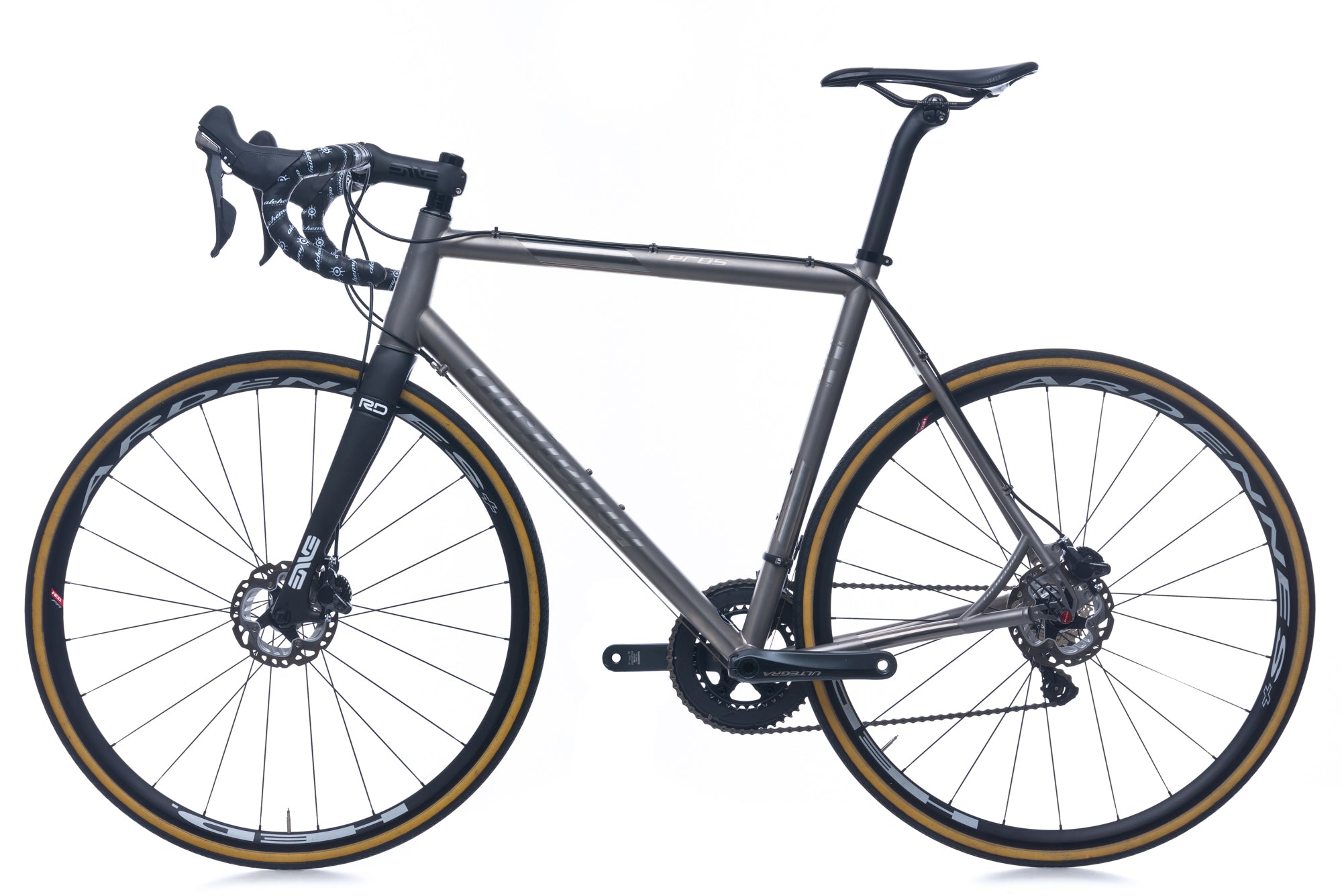 Alchemy Eros 58cm Road Bike 2017 - Lightweight Aluminum Frame, Shimano Gears for Men & Women - Perfect for Commuting, Fitness & Urban Cycling