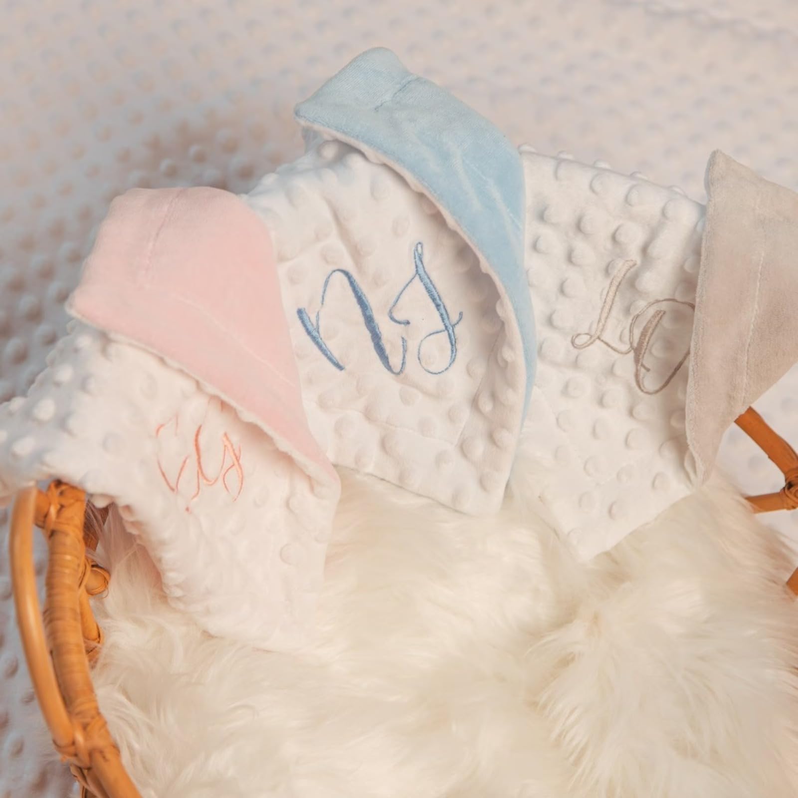 Personalized Name Blankets for Baby Girls - Custom Embroidered Baby Blanket with Name (130x150cm/51x59in) - Perfect for Nursery, Gift, and Photo Shoots