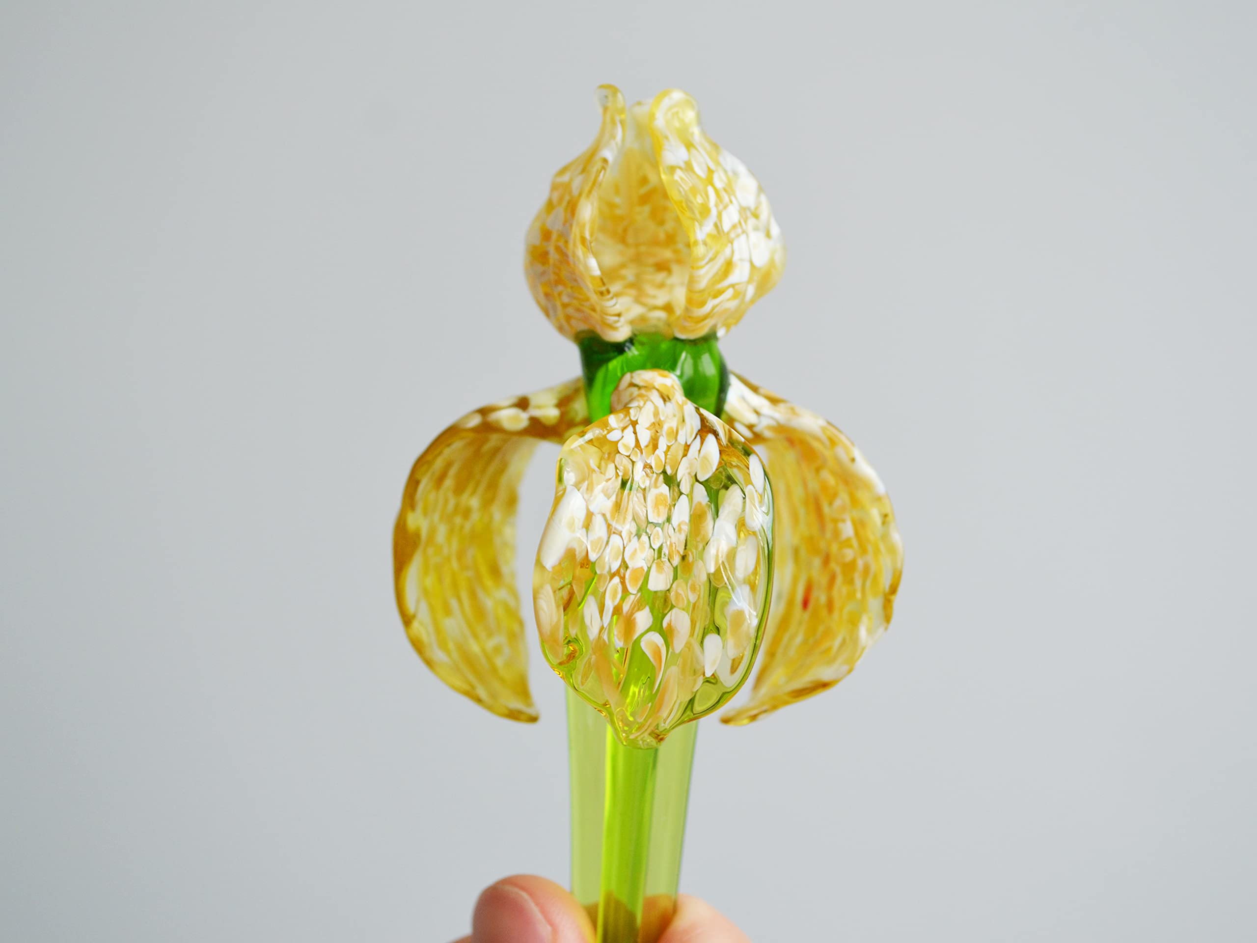 Hand-Blown Glass Iris Flower Sculpture - Yellow Art Glass Figurine for Home Decor, Garden Ornament, Unique Gift Idea | Perfect for Table Centerpieces, Wedding Decorations & Spring Garden Accents