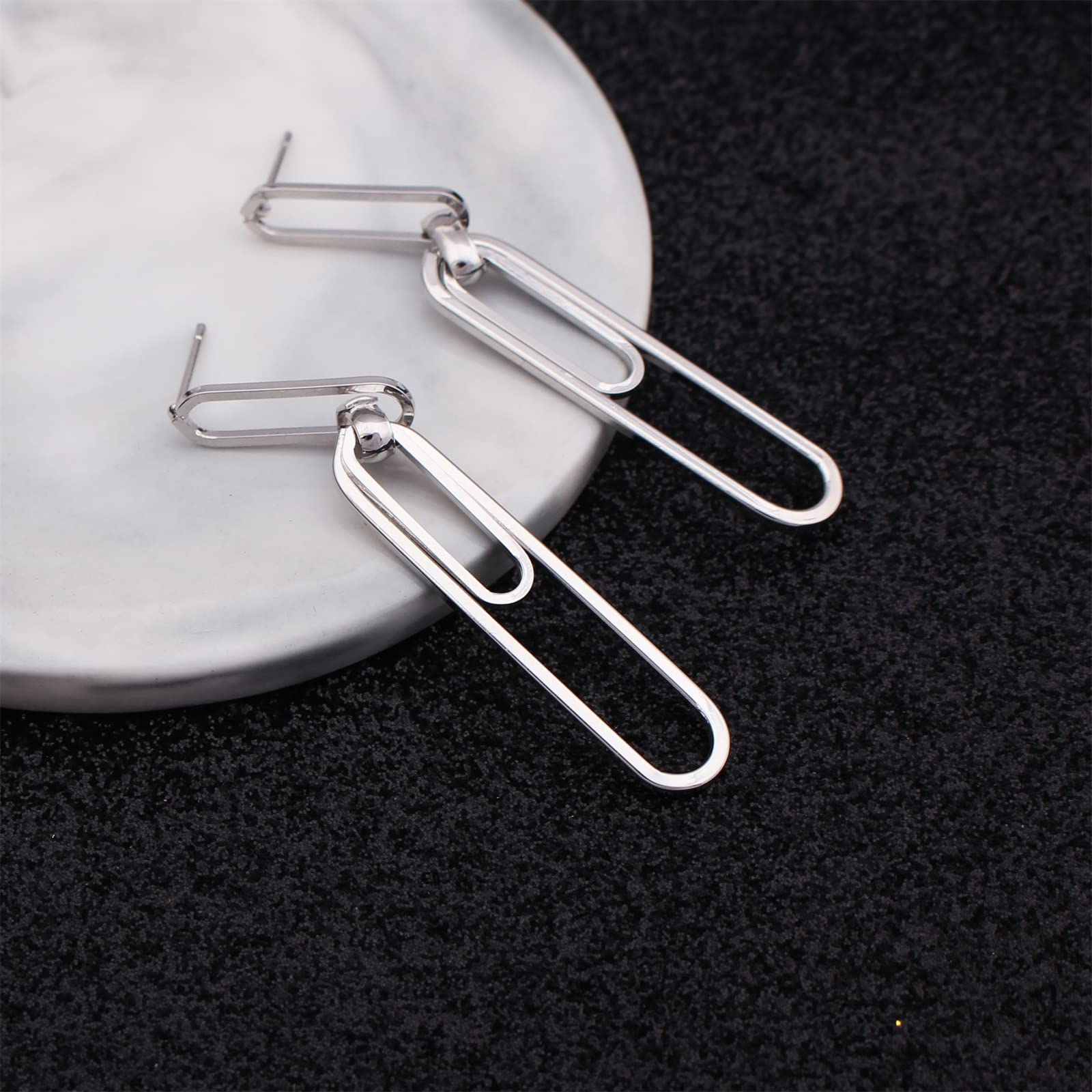 MALOYANVE Punk Paperclip Earrings for Women - Exaggerated Long Geometric Drop Dangle Earrings in Gold & Silver Plated Interlocking Design | Minimalist Retro Link Chain Hoop Earrings | Perfect for Concerts, Parties and Punk Fashion Outfits