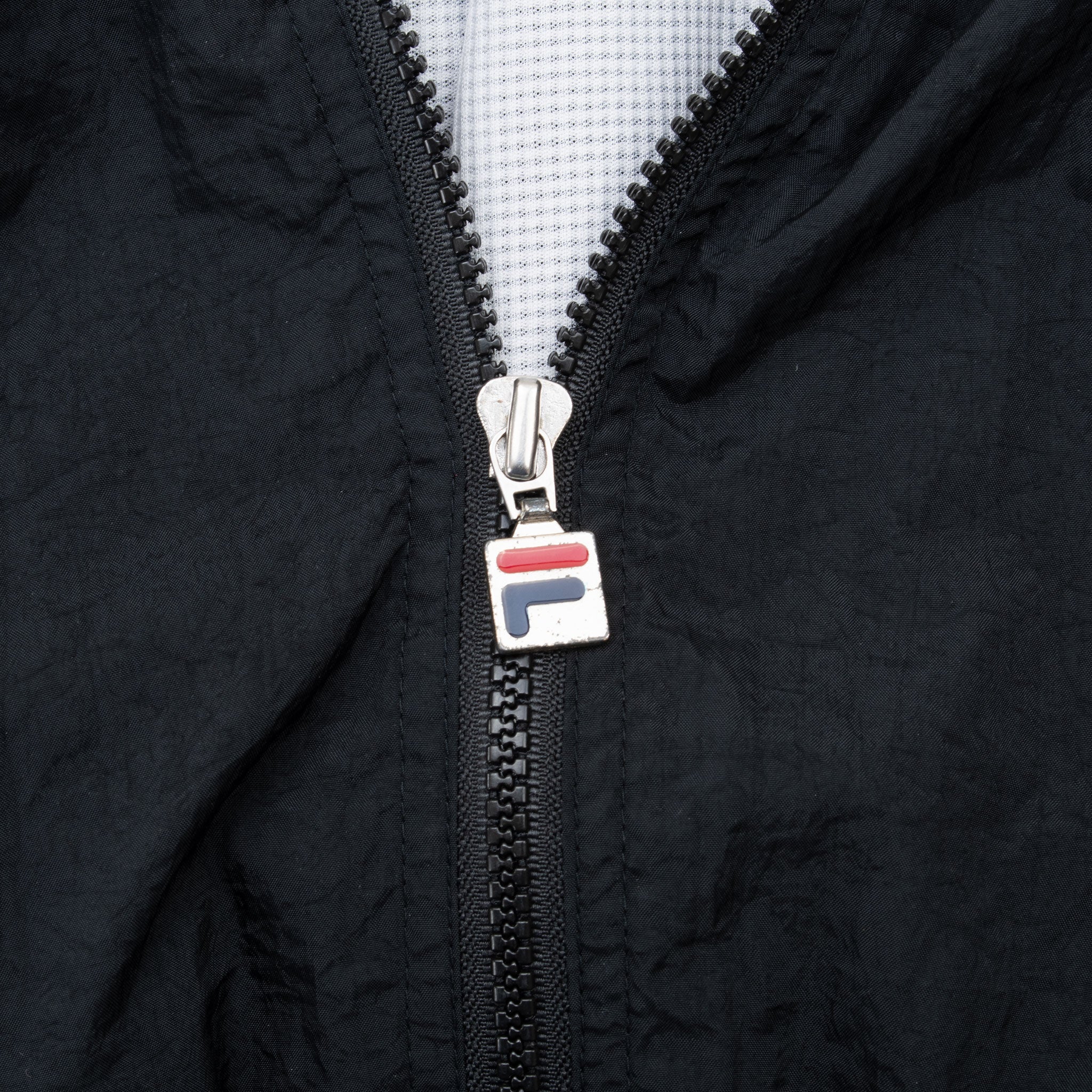Vintage Fila Black Windbreaker Jacket 1990s Medium - Retro 90s Sportswear for Running, Hiking & Casual Streetwear