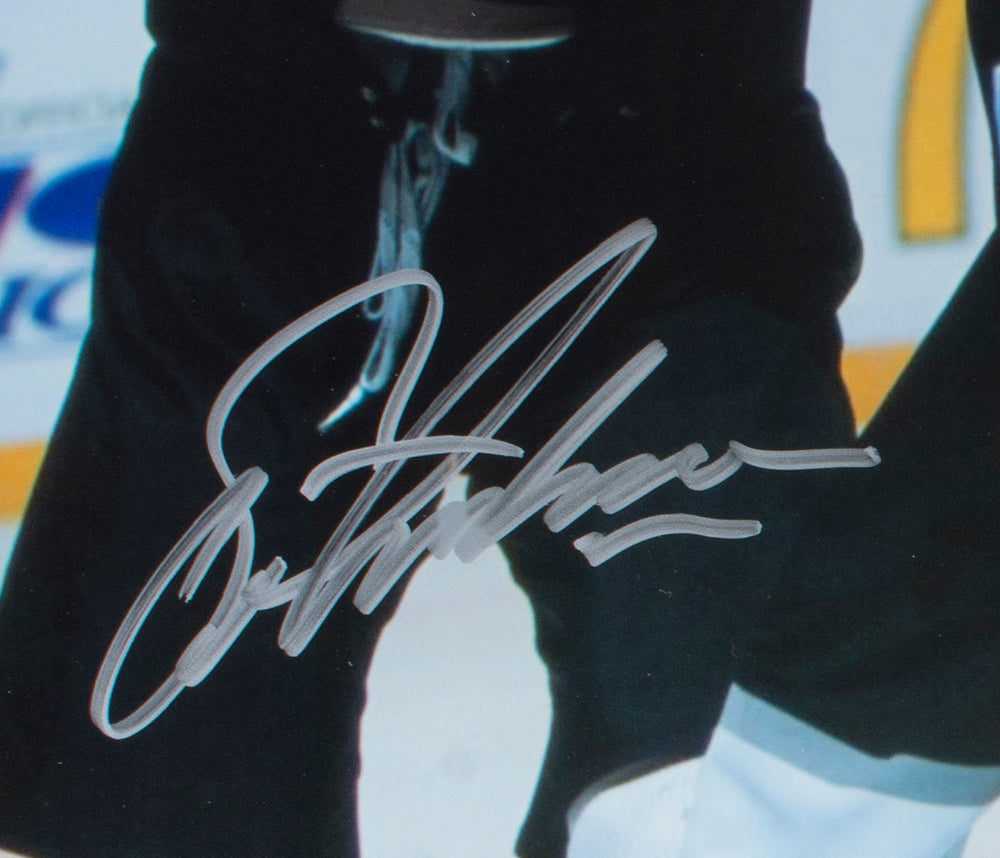 Authentic Eric Lindros Signed Framed Philadelphia Flyers 16x20 Fight Photo with JSA COA - Perfect for Hockey Memorabilia Collections and Man Cave Decor