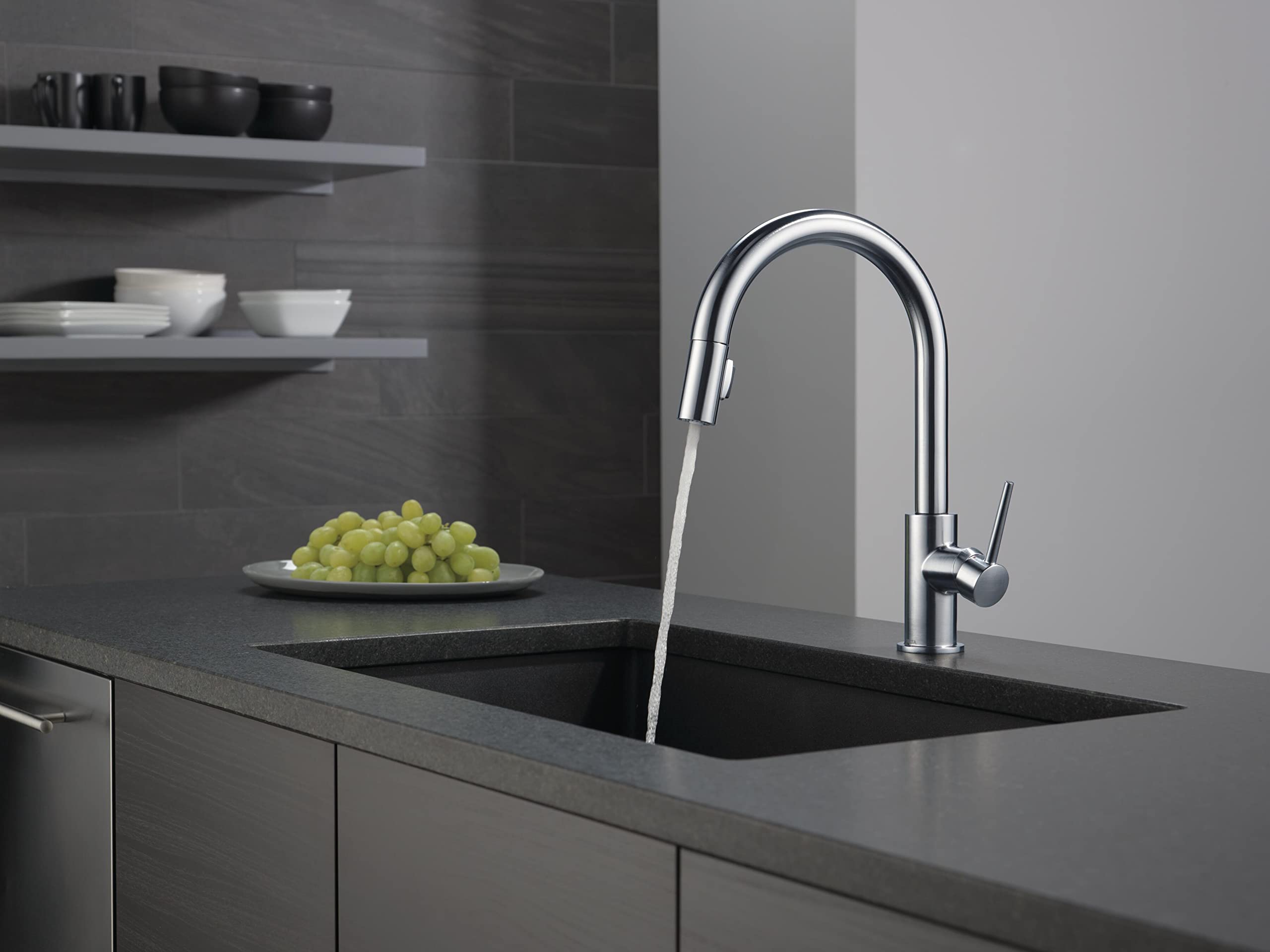 Delta Trinsic Brushed Nickel Kitchen Faucet with Pull Down Sprayer - Magnetic Docking Spray Head, Arctic Stainless 9159-AR-DST - Perfect for Modern Kitchens & Easy Dishwashing