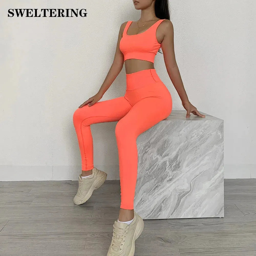 2-Piece Seamless Women's Yoga Outfit - Push Up Sports Bra & High Waist Leggings Gym Set for Workouts, Running & Yoga | Moisture-Wicking Activewear for Women