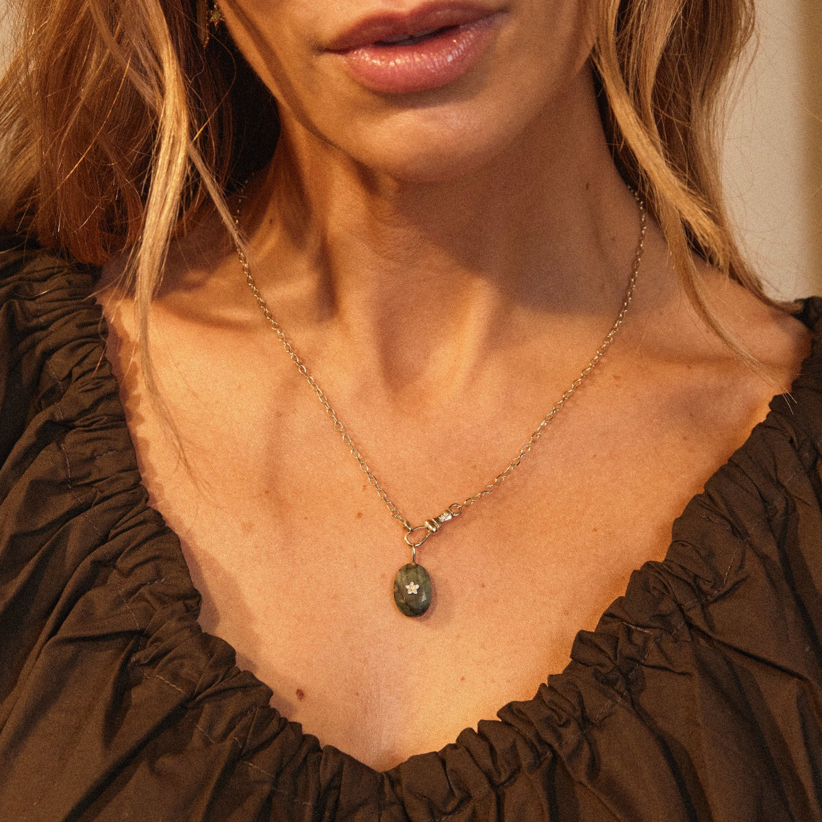 10K Yellow Gold Emerald and Diamond Necklace for Women - Elegant MILF Jewelry Gift for Mother's Day, Anniversary, or Special Occasion