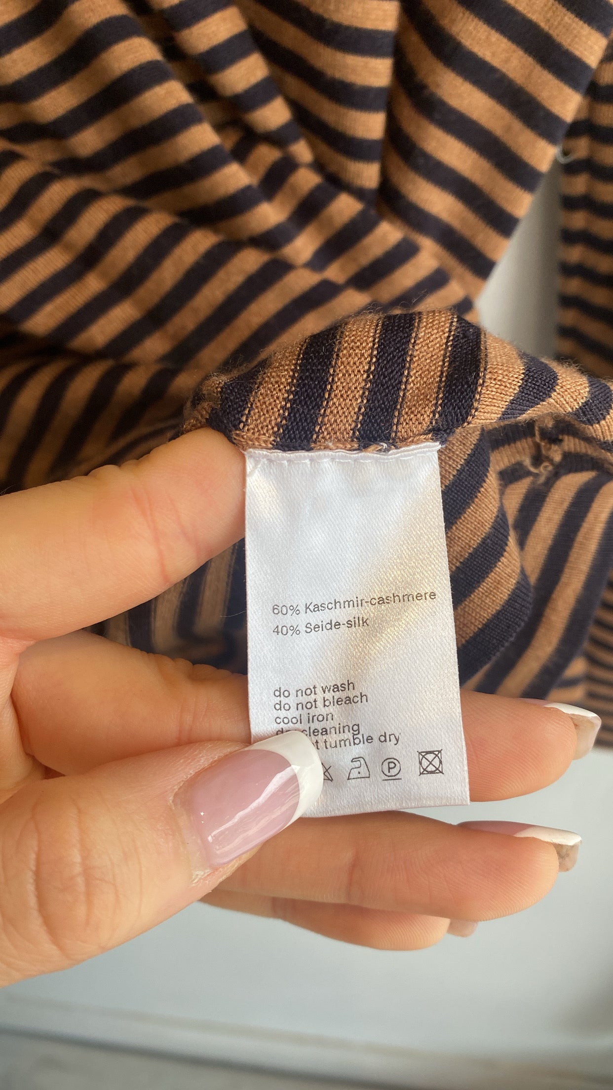 Akris Cashmere Silk Striped Sweater Women's Size US 14 - Luxury Winter Pullover for Office & Evening Outfits