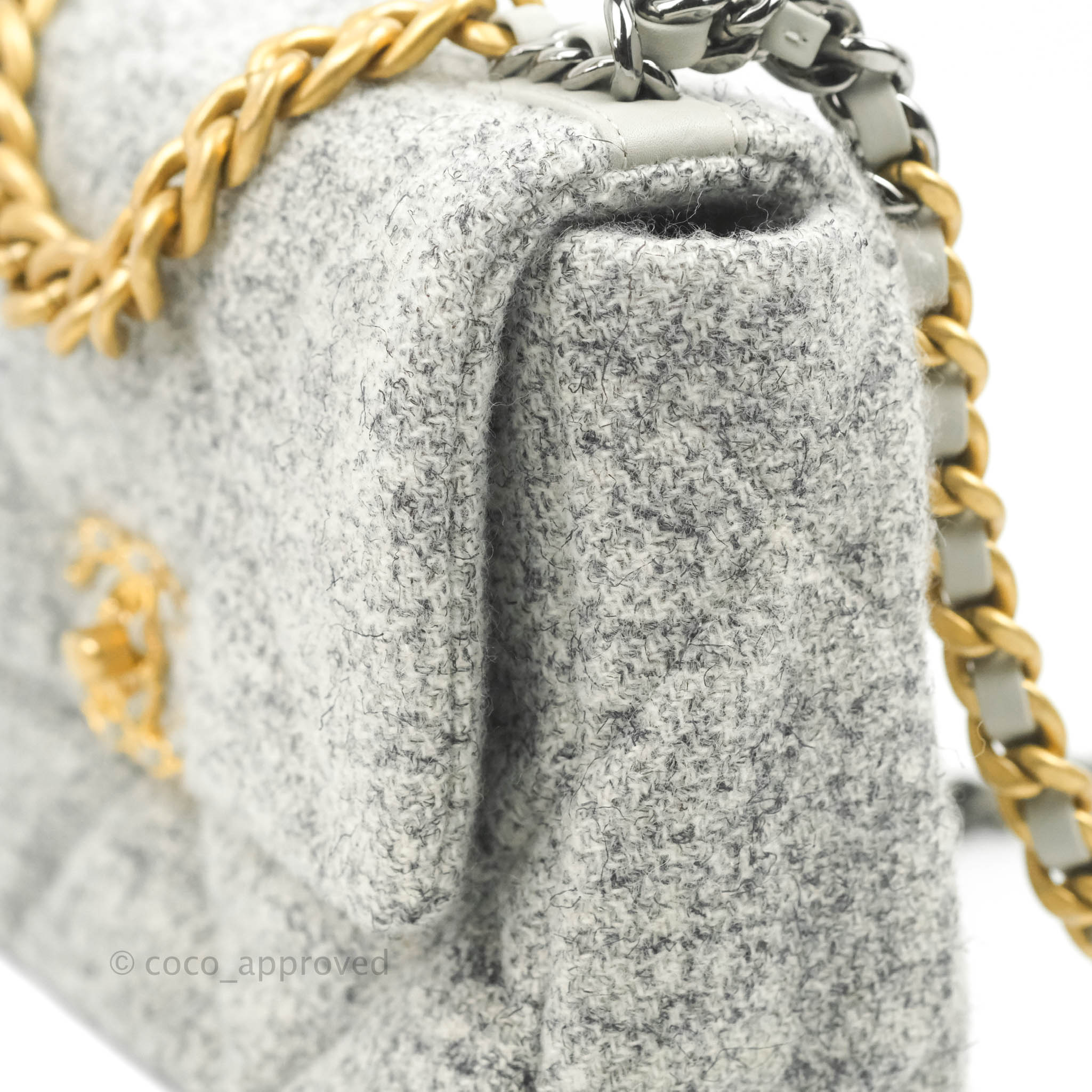 Chanel 19 Small Tweed Handbag in Light Grey with Mixed Hardware - Luxury Crossbody Bag for Women, Perfect for Work, Date Night & Special Occasions
