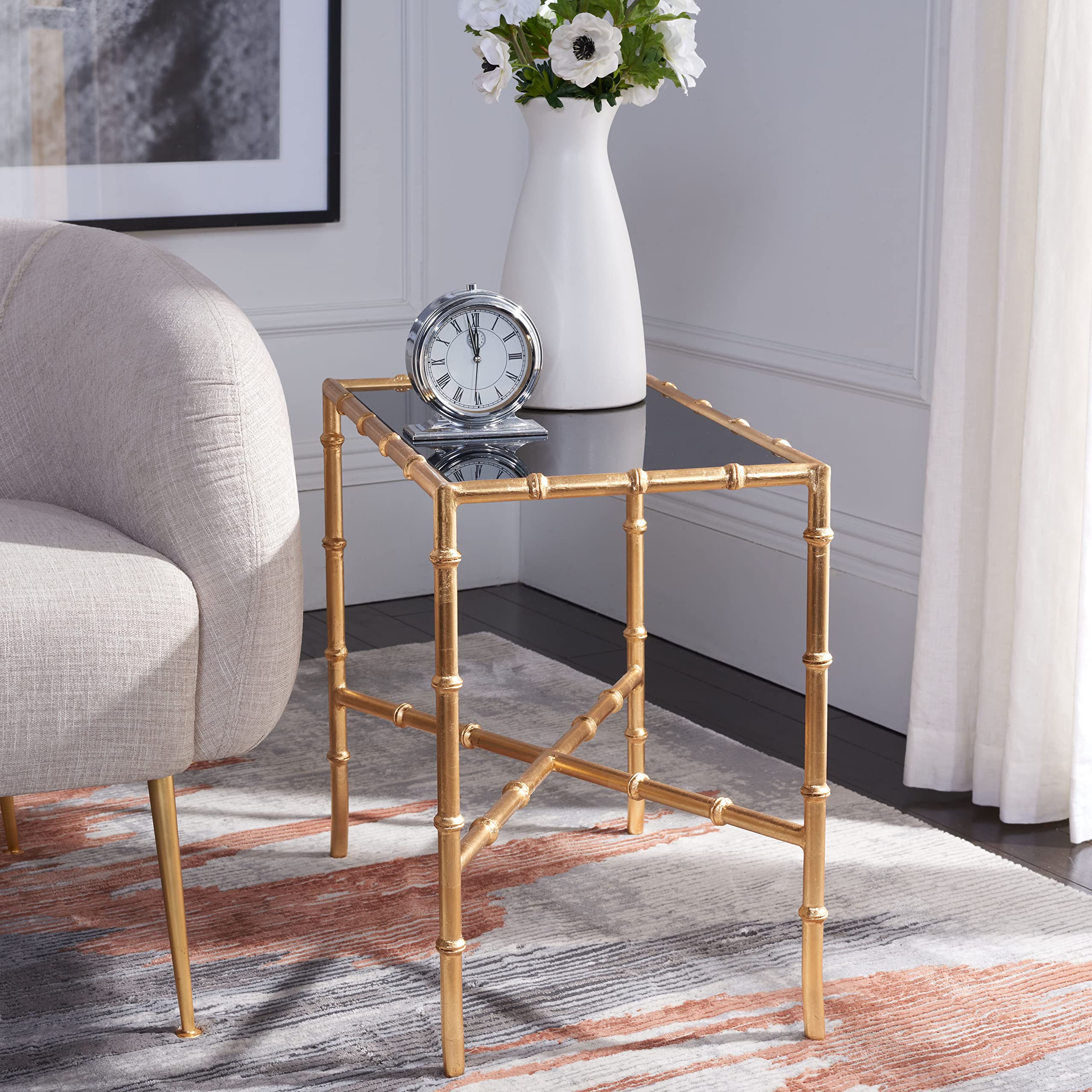 SAFAVIEH Margaret Brass and Iron End Table - Stylish Side Table for Living Room, Bedroom, or Office Decor