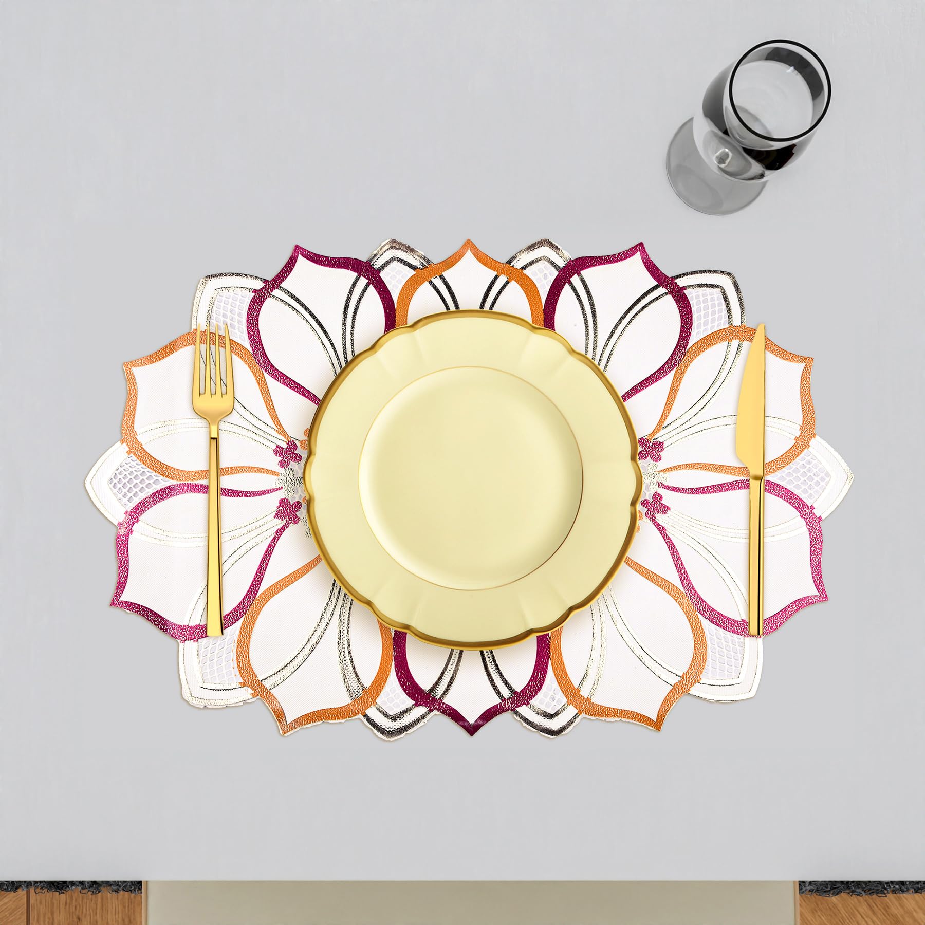 Premium Kuber Industries Placemats Set - 6-Piece Golden Leaf Design for Dining Table & Kitchen - Elegant Table Mats for Everyday Meals, Dinner Parties & Home Decor