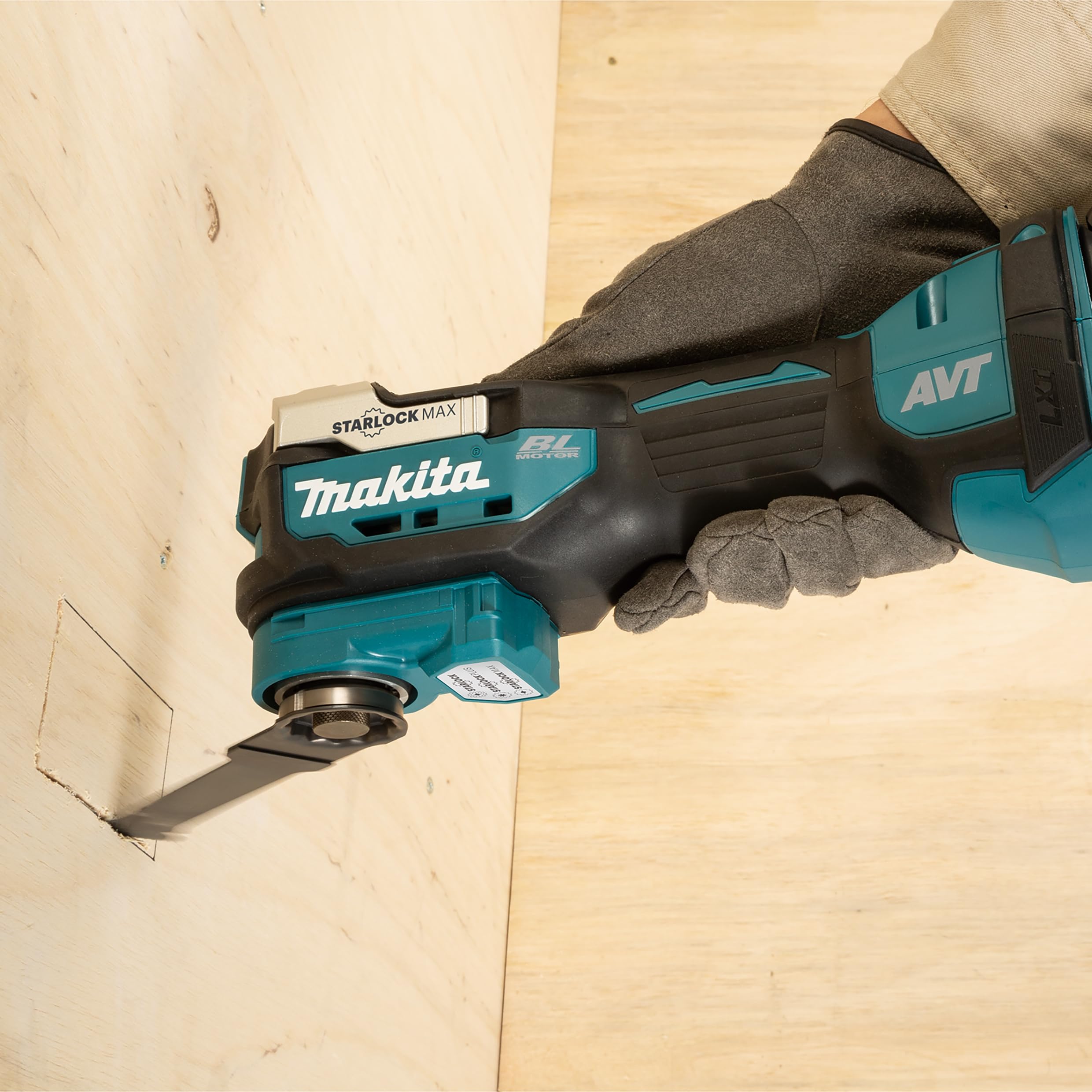 MAKITA DTM52ZJX2 18V LXT Cordless Oscillating Multi-Tool with 32-Piece Accessory Kit (Battery Not Included) - Perfect for Woodworking, Drywall, Grout Removal & DIY Home Renovation Projects