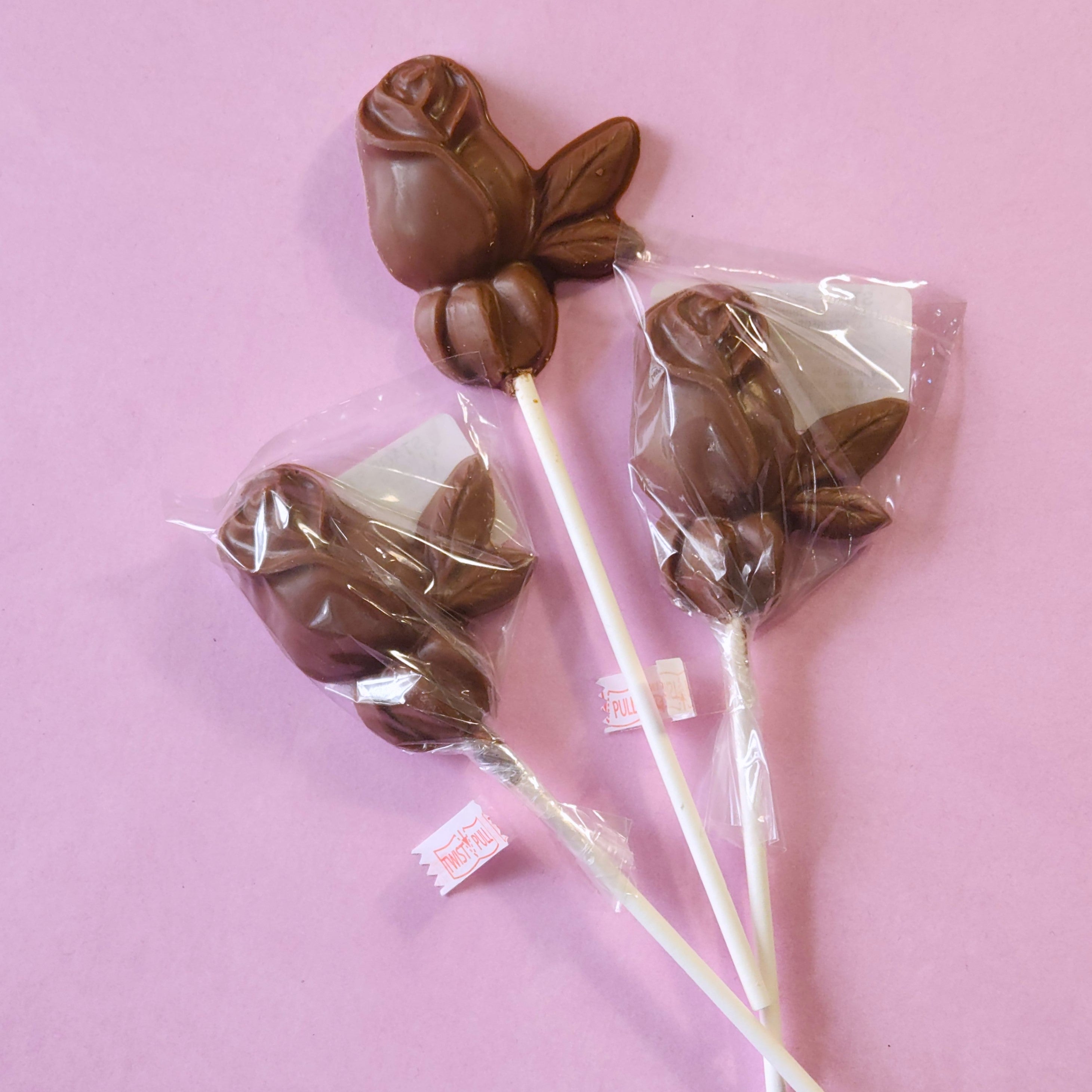 Delicious Chocolate Rose Lollipops - Handmade Gourmet Candy for Valentine's Day, Weddings & Romantic Gifts - Perfect for Anniversaries, Birthday Presents & Sweet Treats