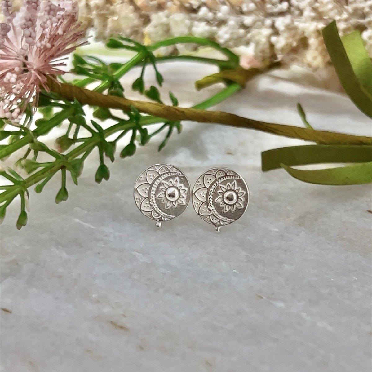 Laihas La Luna Sterling Silver Stud Earrings for Women - Hypoallergenic 925 Silver Minimalist Earrings - Perfect for Everyday Wear, Gifts & Special Occasions