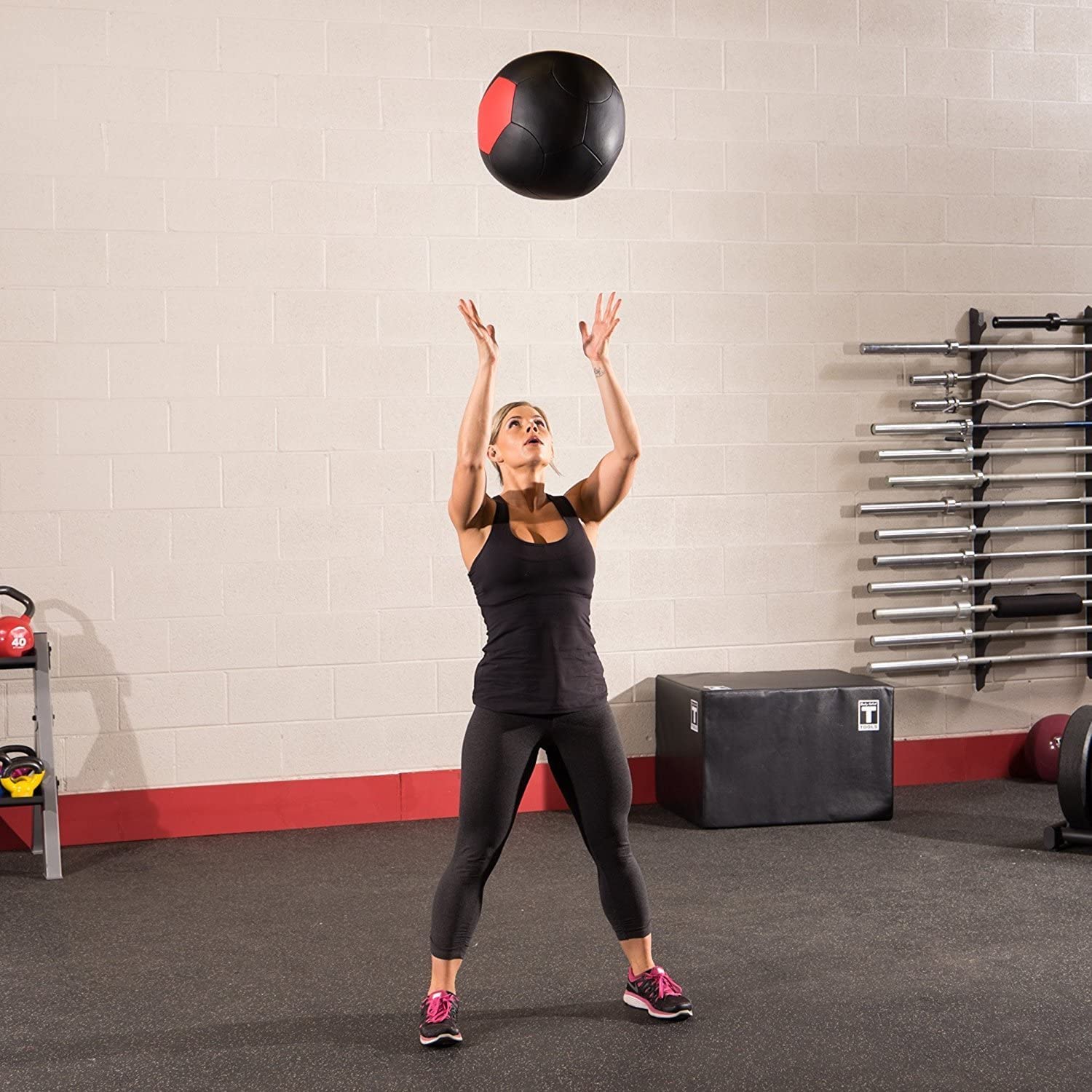 Body-Solid BSTSMB Soft Shell Medicine Ball – Non-Bouncing Wall Ball for Strength Training, Weight Loss, Core Workouts & Home Gym Fitness (6-30lbs, Black) – Perfect for CrossFit, Functional Training & Rehabilitation Exercises