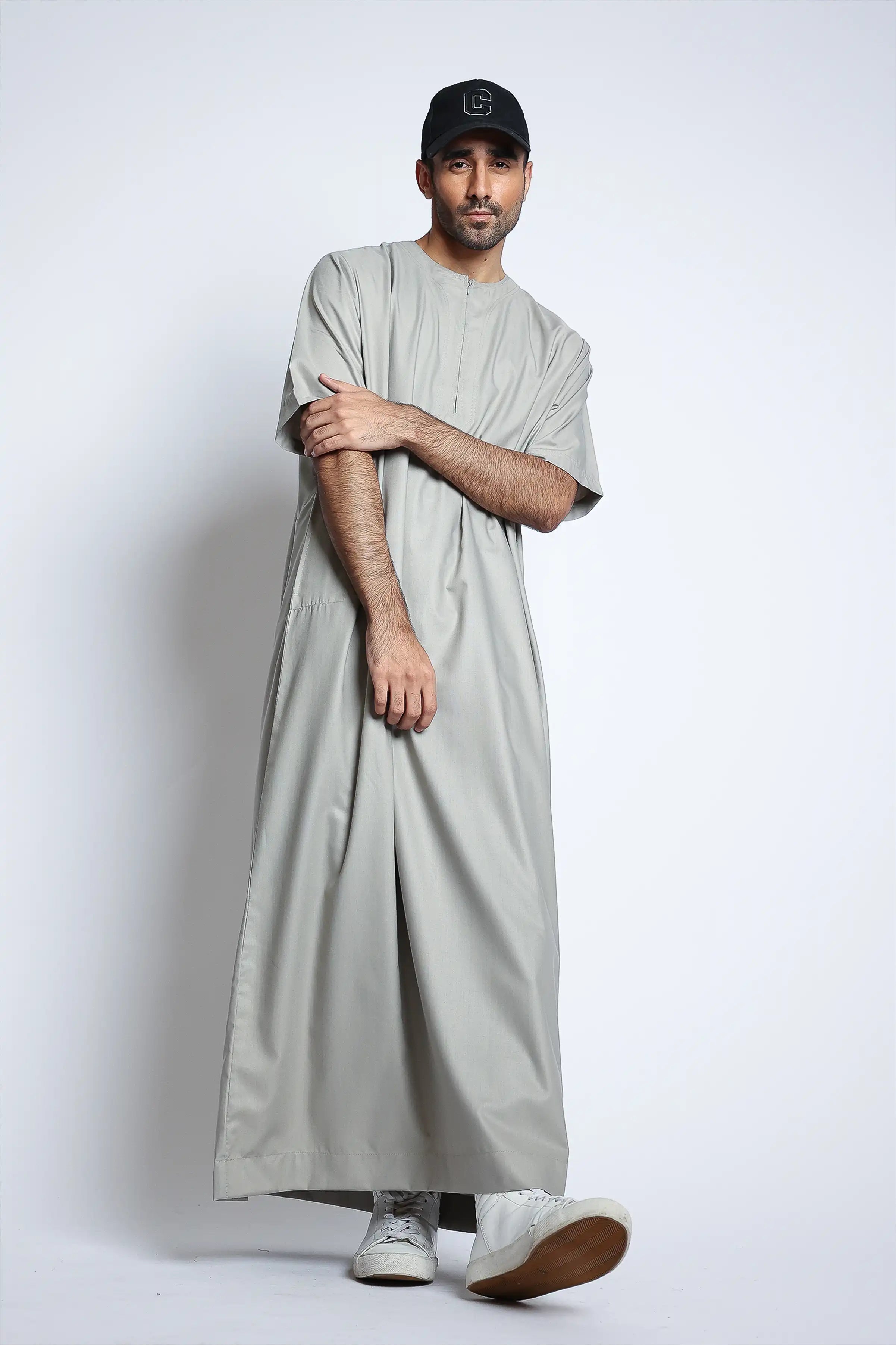 J152 Stonewall Grey Half Sleeve T-Shirt for Men - Comfortable Casual Wear for Outdoor Activities and Everyday Use