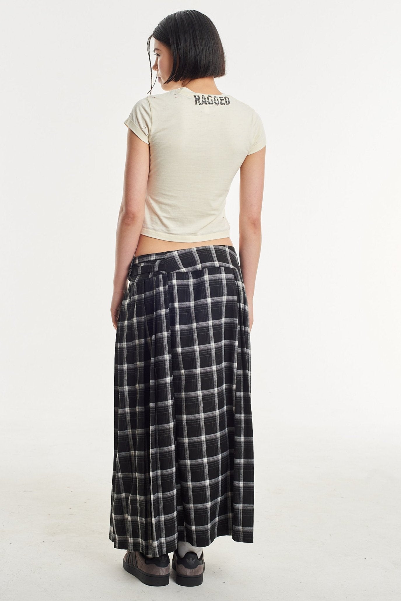 Grunge Check Maxi Skirt for Women - Vintage Plaid Long Skirt with High Waist & Side Slit - Perfect for Boho Outfits, Concerts and Fall Fashion