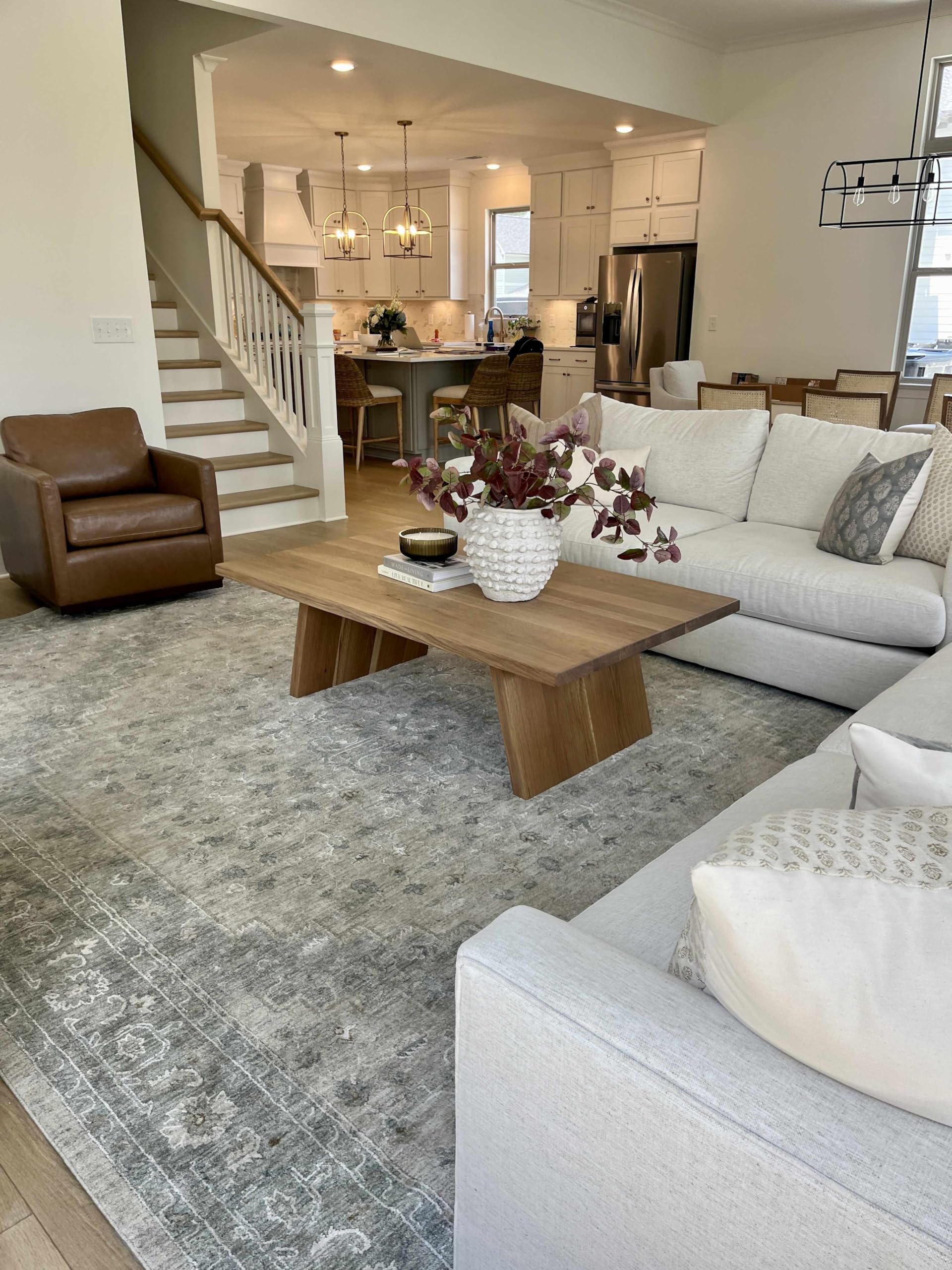 Traditional Hauteloom Semaphore Area Rug - Light Gray, Gray, Medium Gray - 2'7