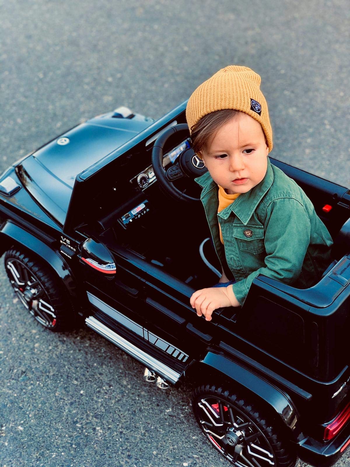 Adorable Striped Baby Beanie Hat for Boys - Soft & Warm Newborn to Toddler Winter Hat - Perfect for Outdoor Play, Photo Shoots & Gifts