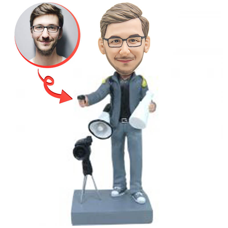 Custom Bobblehead - Personalized Caricature Figurine for Office Desk, Gifts & Collectibles | Unique 3D Printed Souvenir for Birthdays, Weddings & Anniversaries