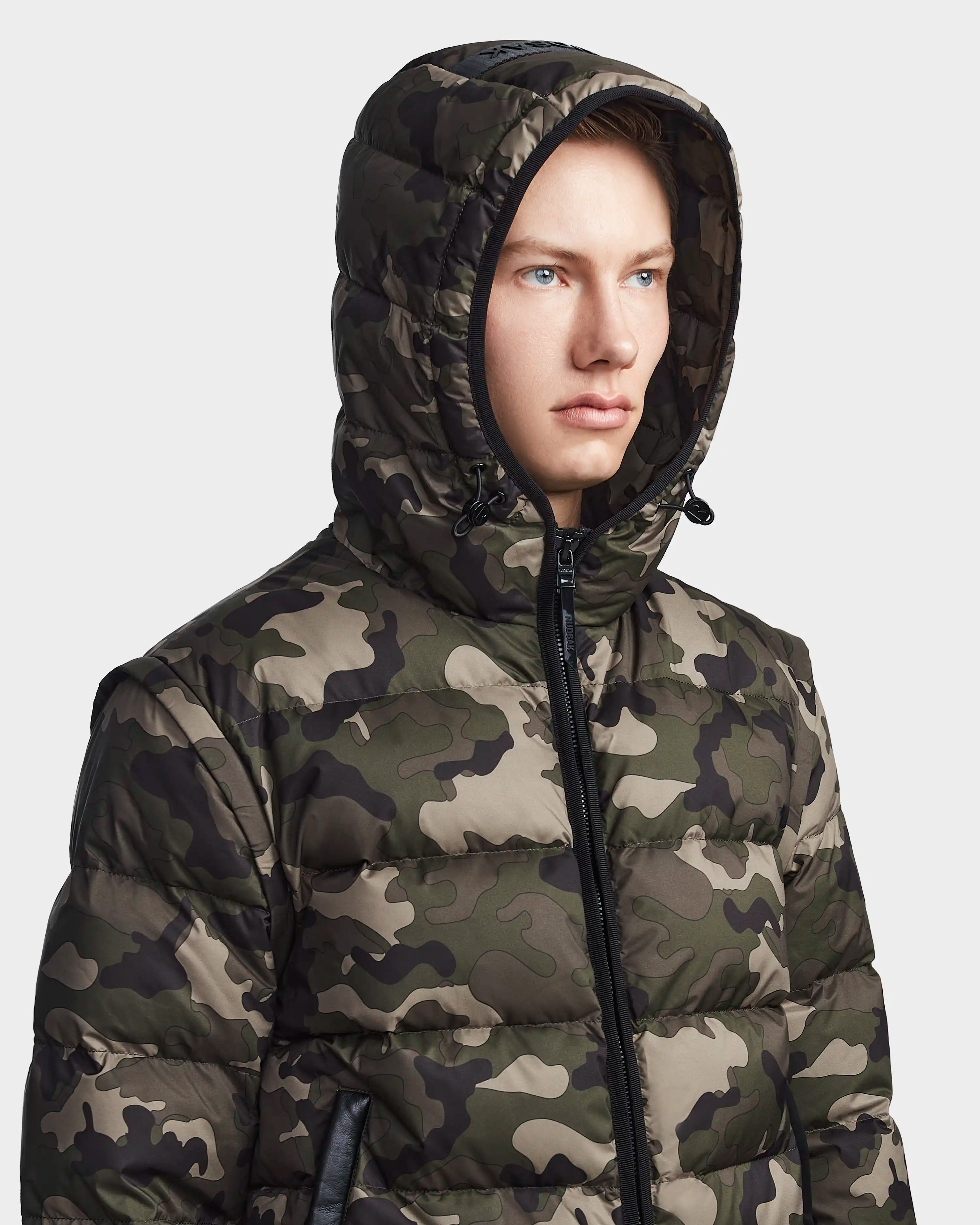 DEMIAN M R M123504 Camouflage Hunting Jacket - Waterproof & Windproof Outdoor Gear for Men - Perfect for Hunting, Hiking, and Camping Adventures