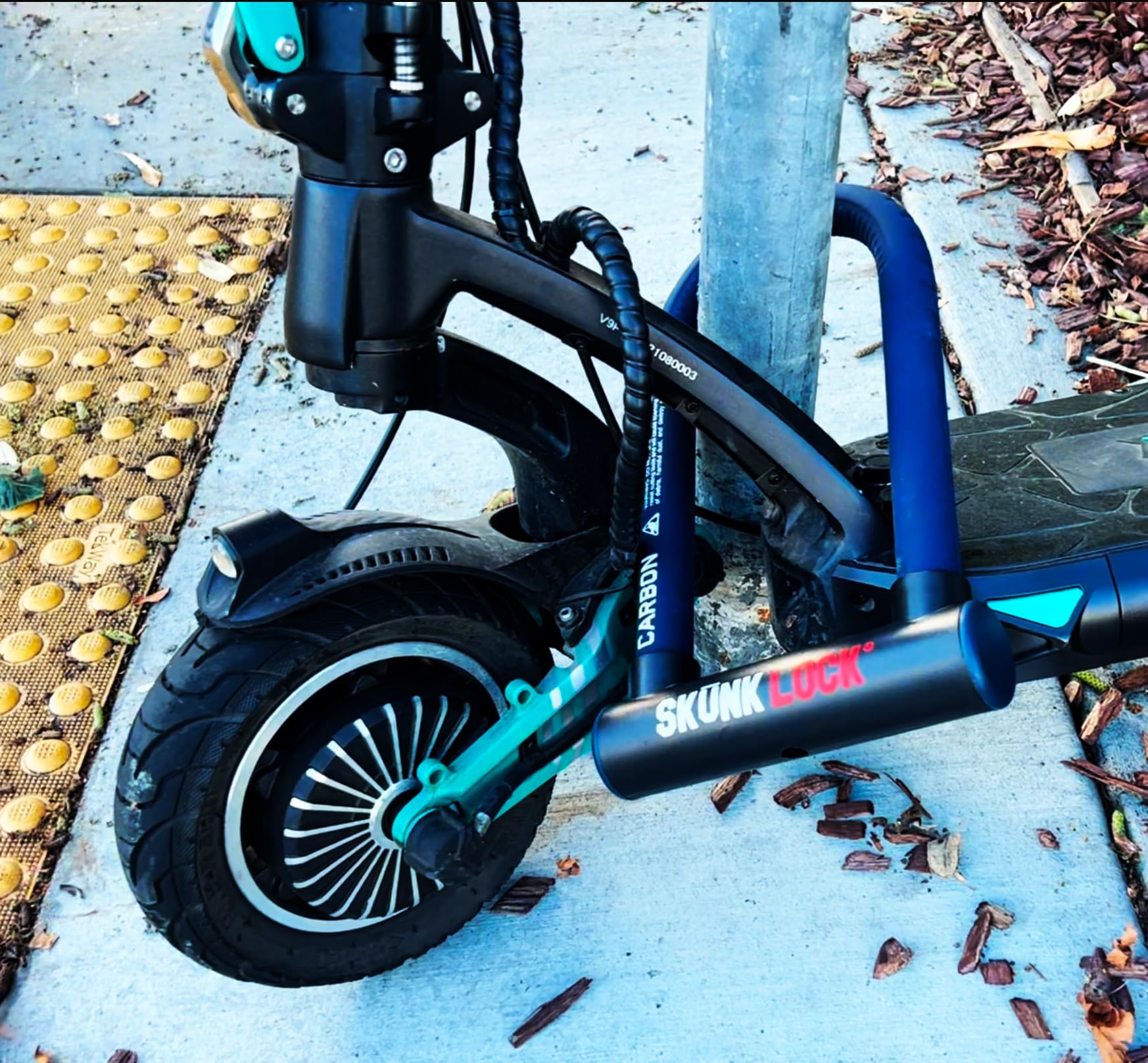 High Security Carbon Angle Grinder Resistant Bike & Motorcycle U Lock - Patented Anti-Theft Blade Destroying Multi-Material Technology for Urban Commuting & Outdoor Cycling Protection